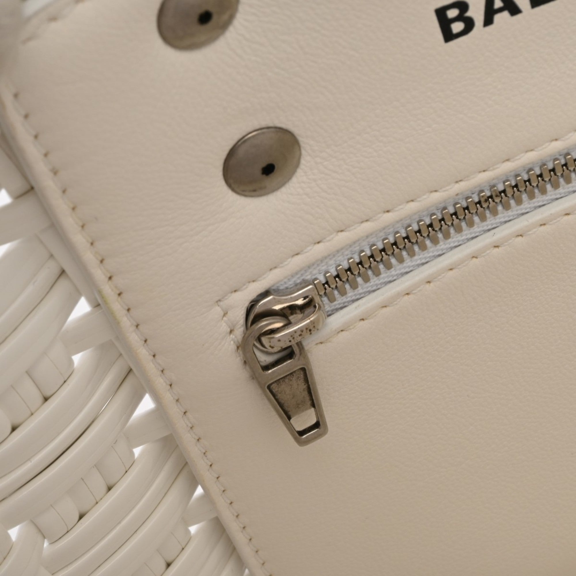 Balenciaga White Handbag (Pre-Owned)