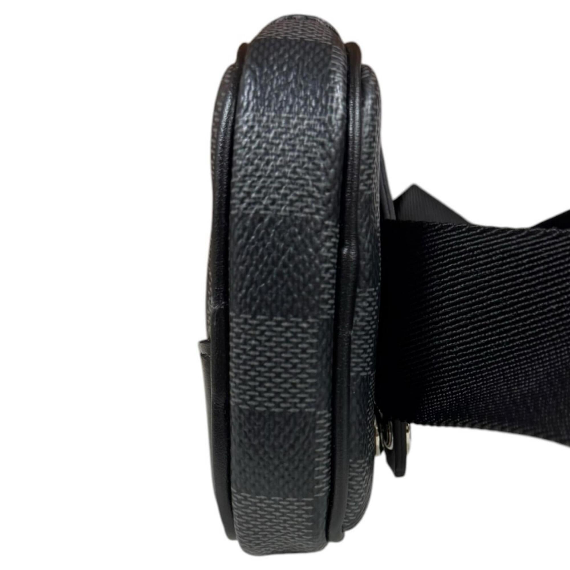 Louis Vuitton Black Gray Damier Graphite Canvas Pouch Shoulder Bag (Pre-Owned)