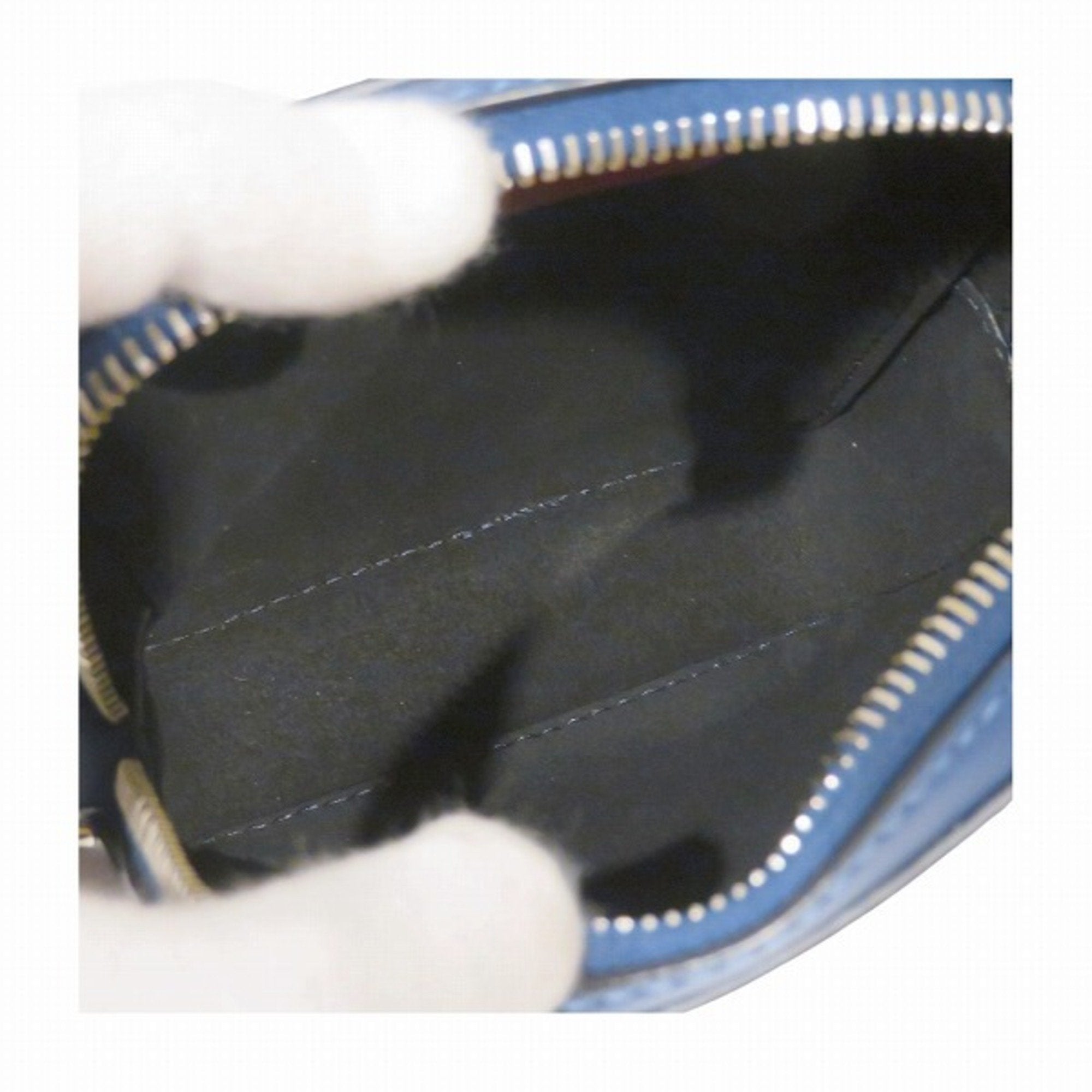Valentino Blue Leather Shoulder Bag Sling Bag (Pre-Owned)
