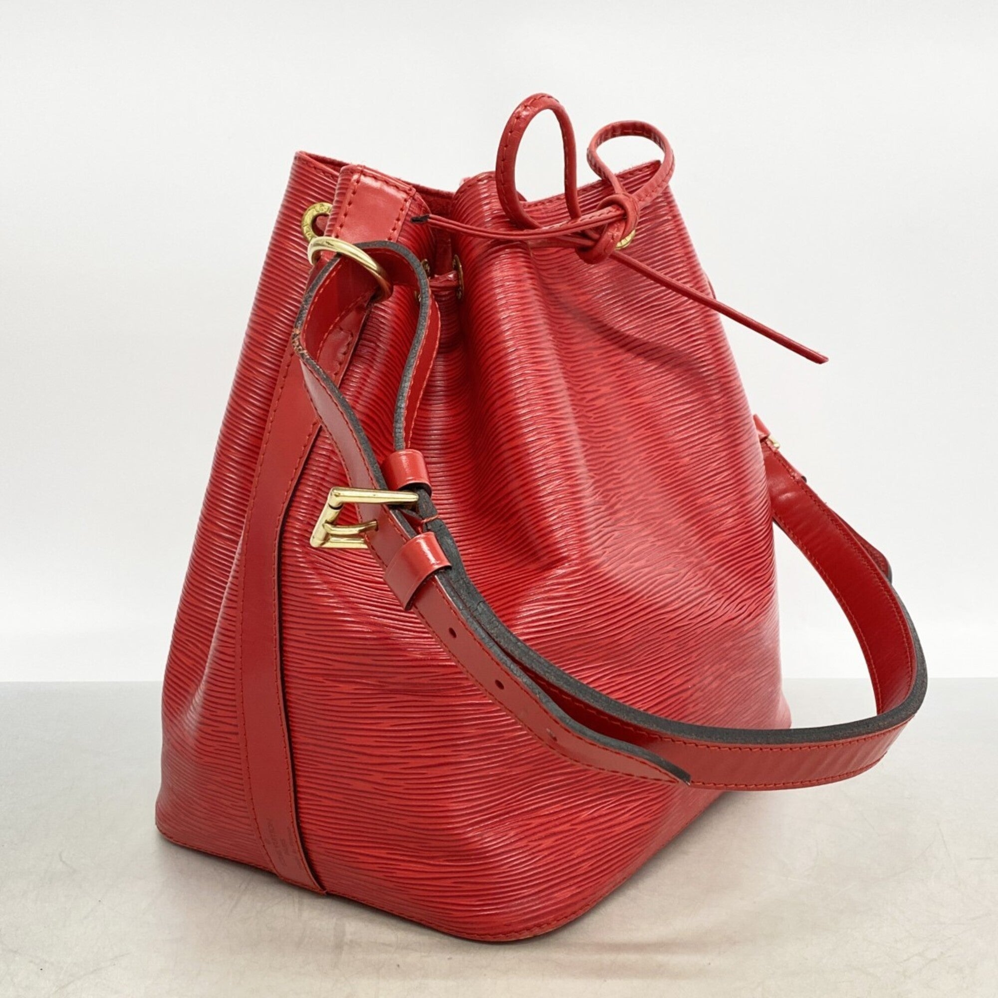 Louis Vuitton Castilian Red Shoulder Bag (Pre-Owned)