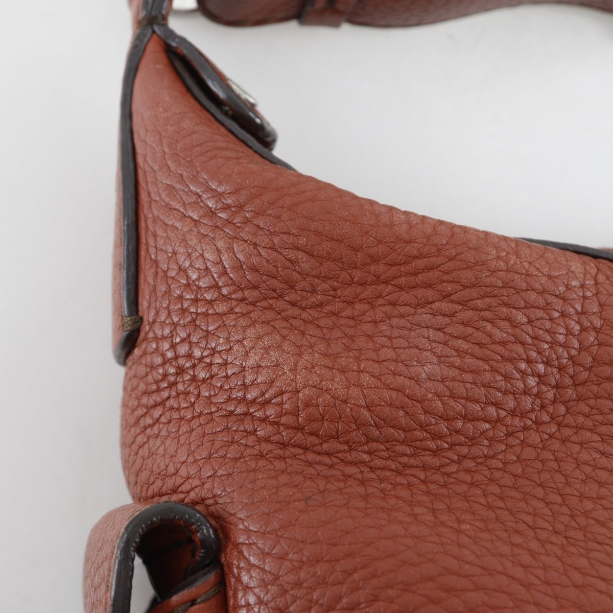 Tod's Brown Leather Shoulder Bag (Pre-Owned)