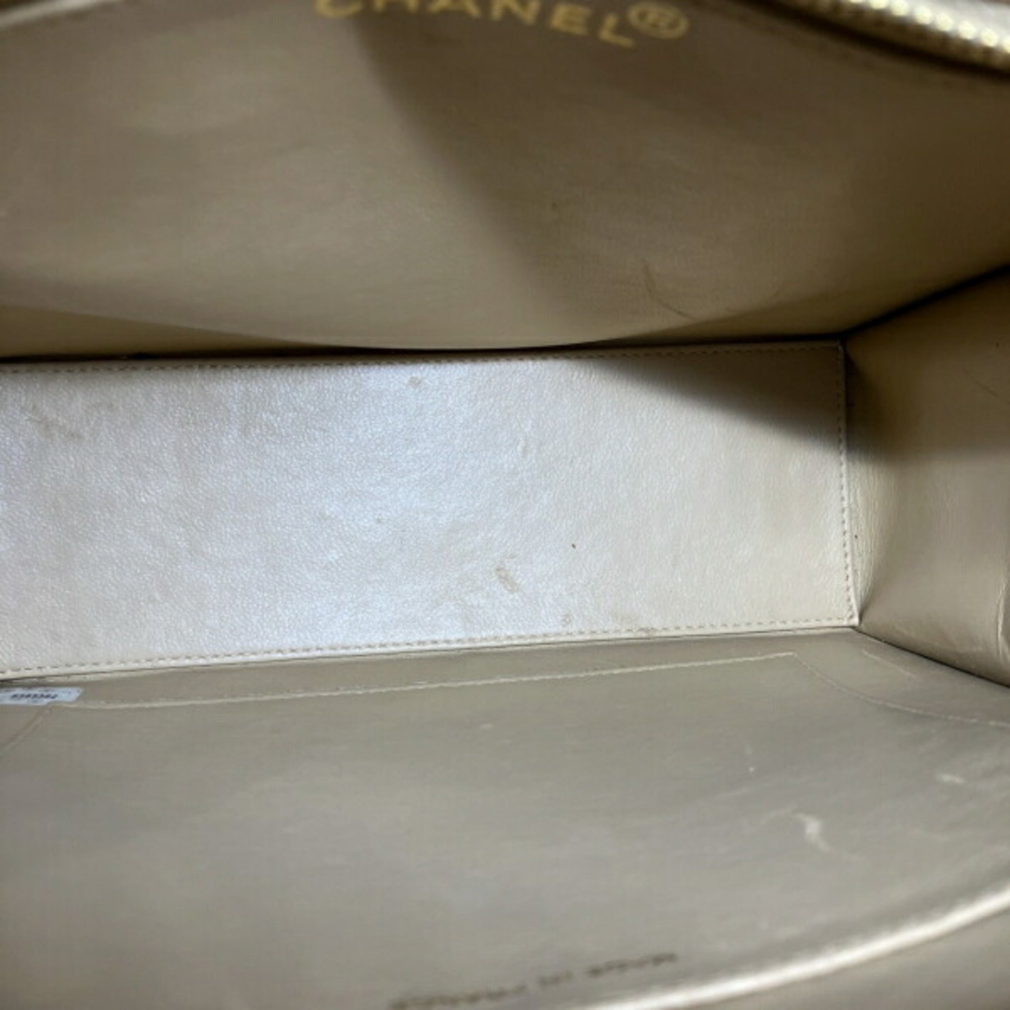Chanel Cream Leather Shoulder Bag Tote Bag (Pre-Owned)