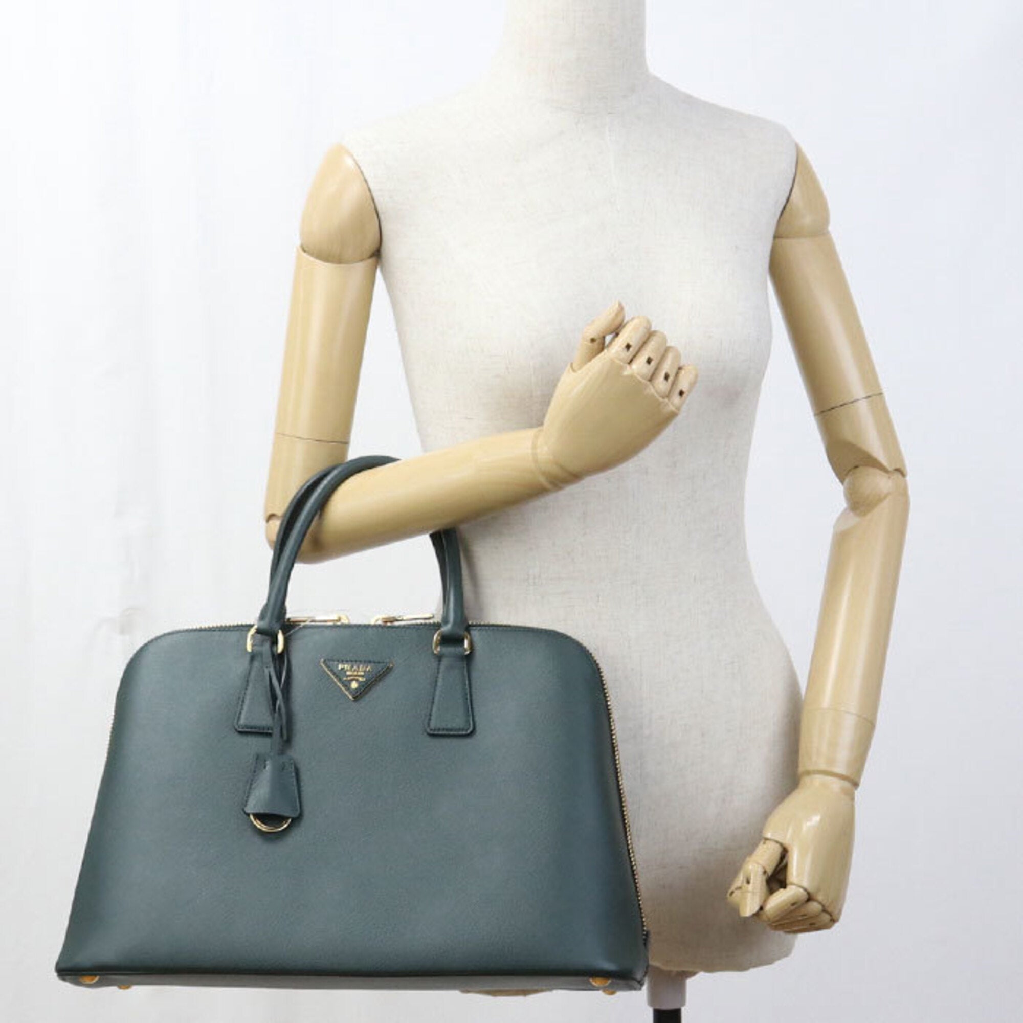 Prada Green Leather Handbag (Pre-Owned)