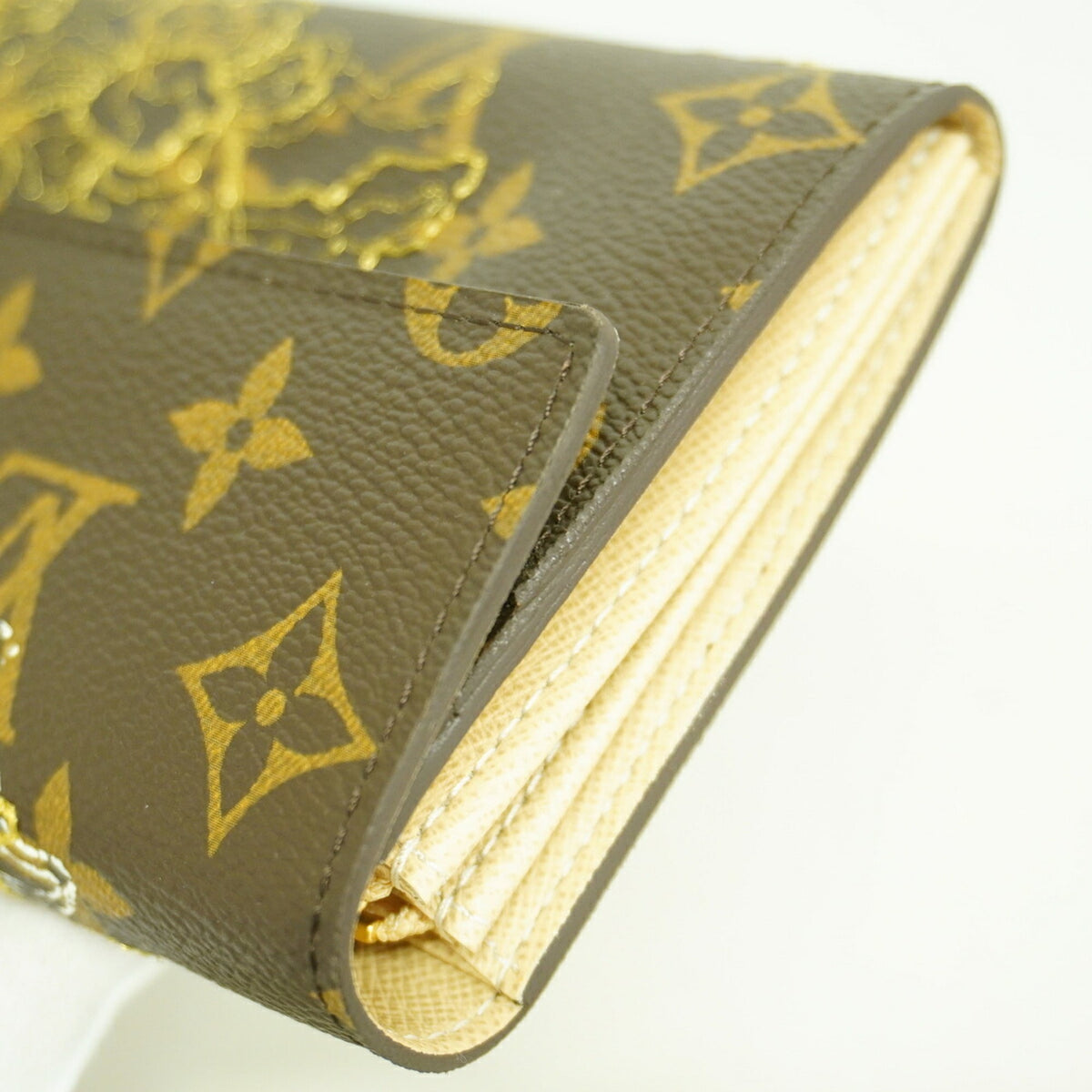 Louis Vuitton Or Long Wallet (Bi-Fold) (Pre-Owned)