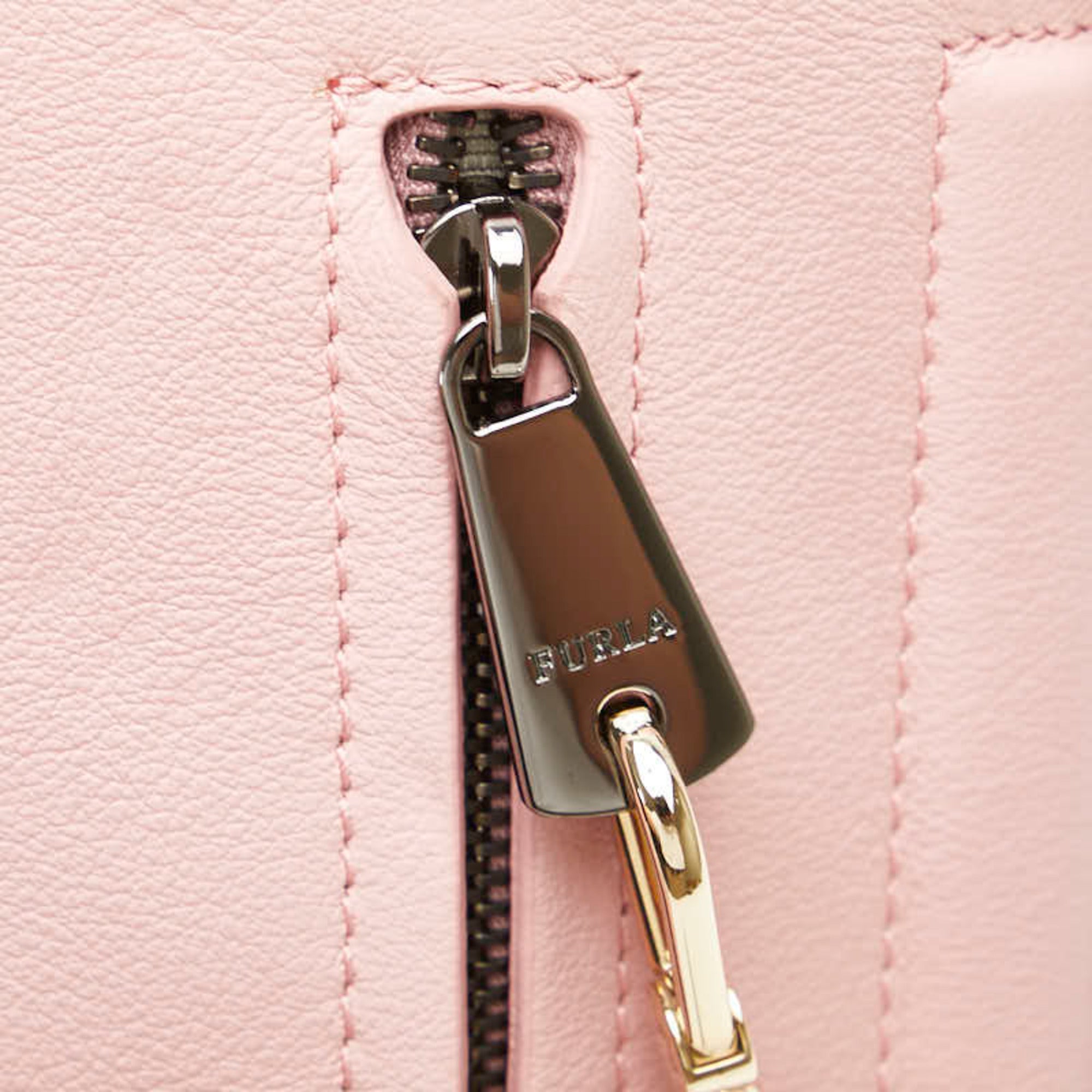 Furla Pink Leather Handbag Shoulder Bag (Pre-Owned)