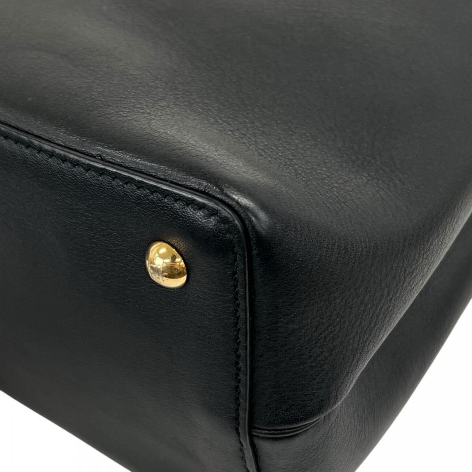 Fendi Black White Leather Handbag (Pre-Owned)