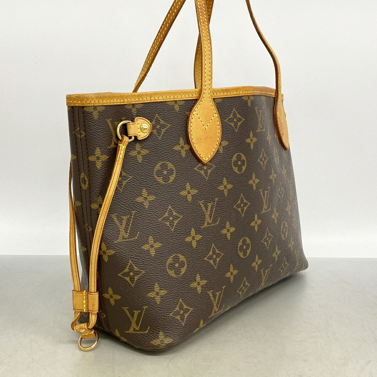 Louis Vuitton Brown Tote Bag (Pre-Owned)