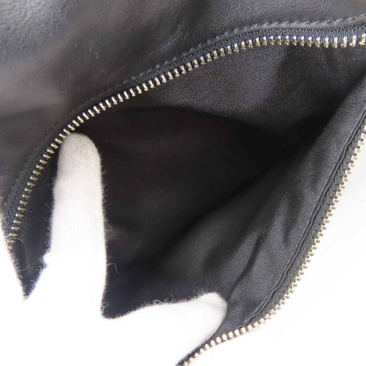 Coach Black Leather Shoulder Bag (Pre-Owned)