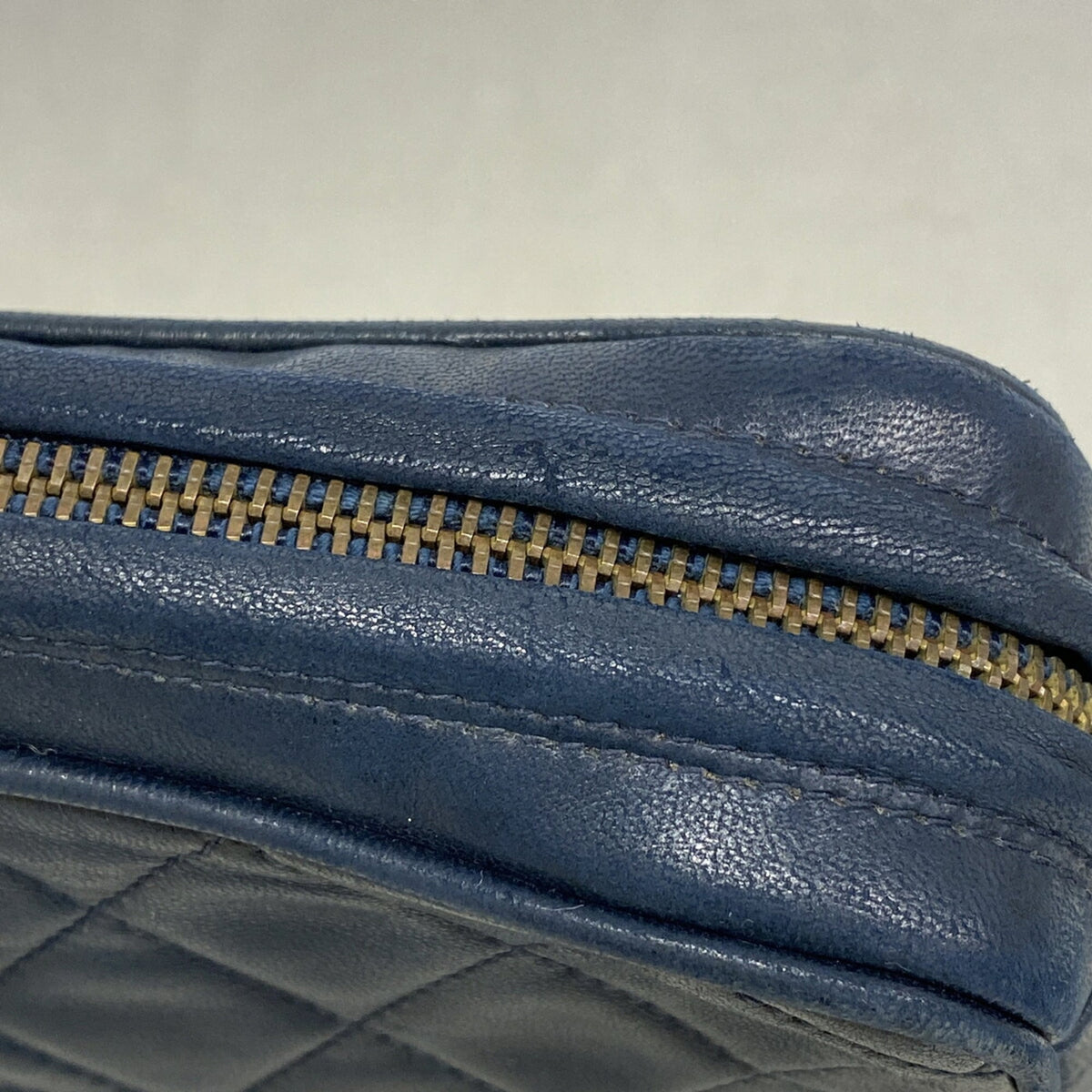 Chanel Navy Leather Shoulder Bag (Pre-Owned)