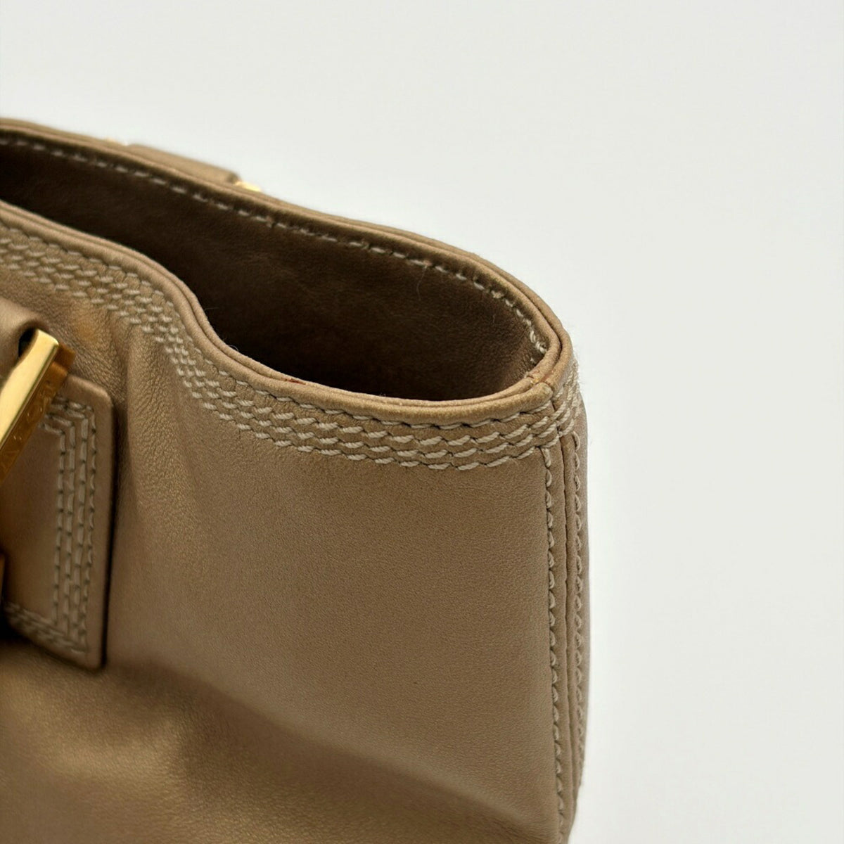 Loewe Gold Leather Tote Bag (Pre-Owned)