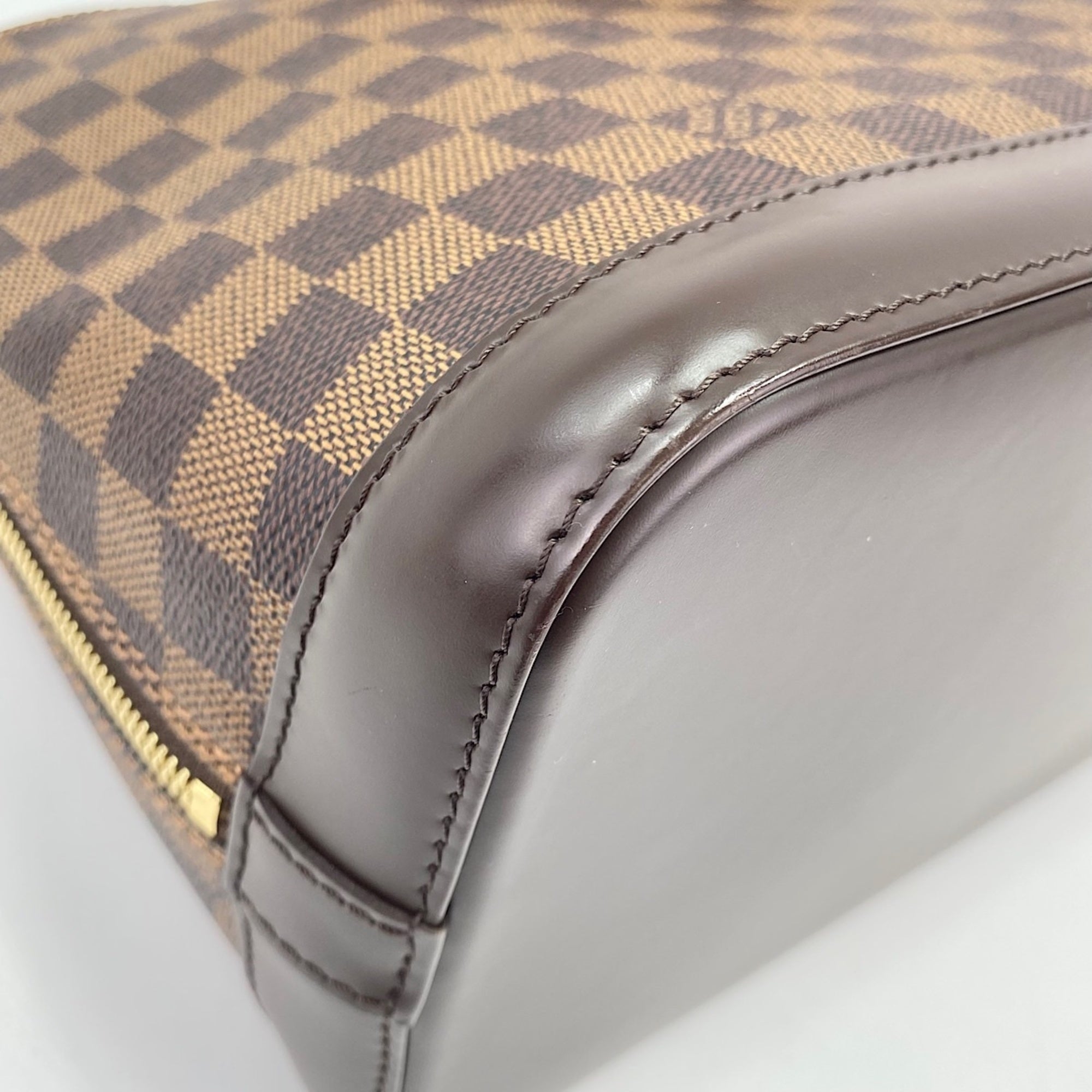 Louis Vuitton Brown Handbag (Pre-Owned)