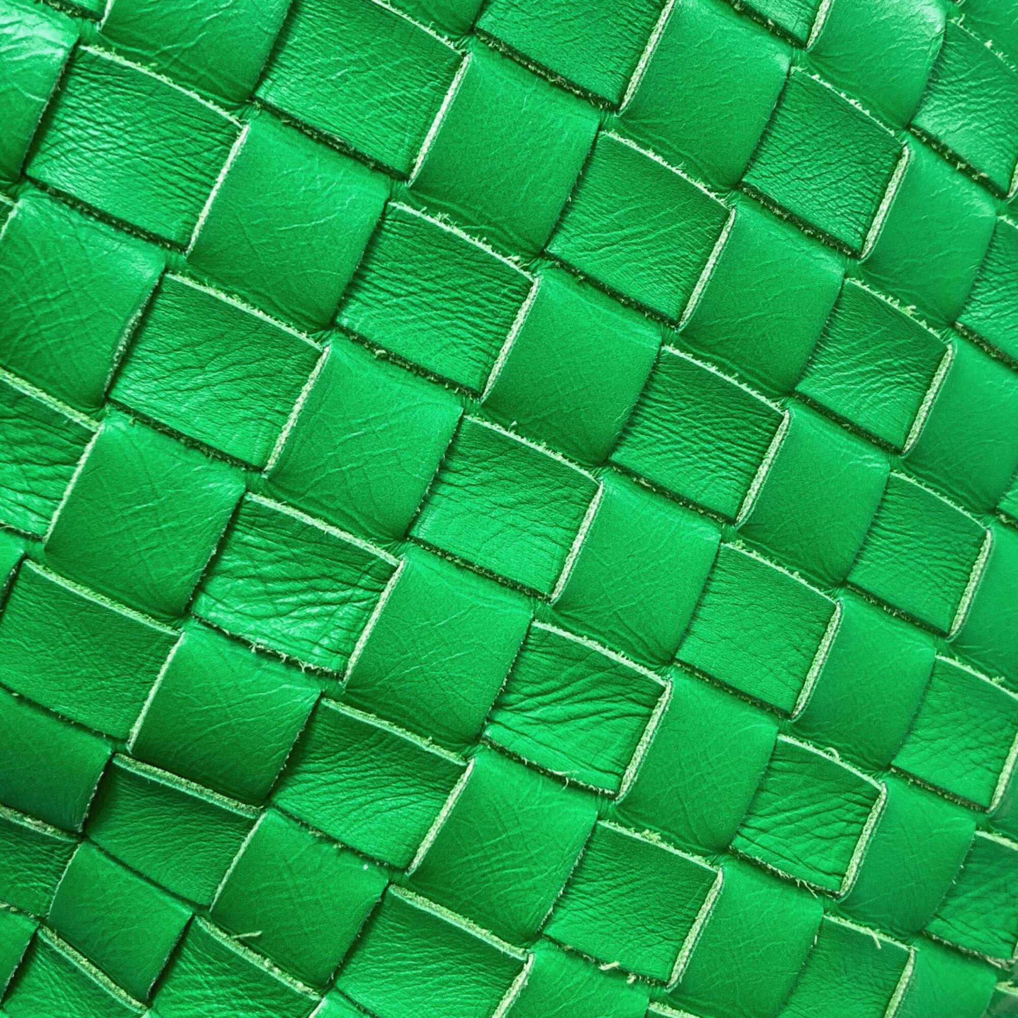 Bottega Veneta Green Leather Pouch Tote Bag (Pre-Owned)