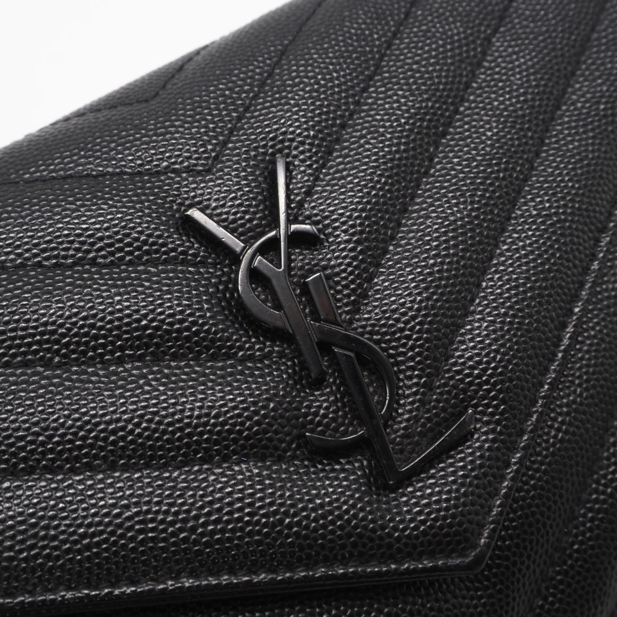 Yves Saint Laurent Cassandre Black Leather Shoulder Bag (Pre-Owned)
