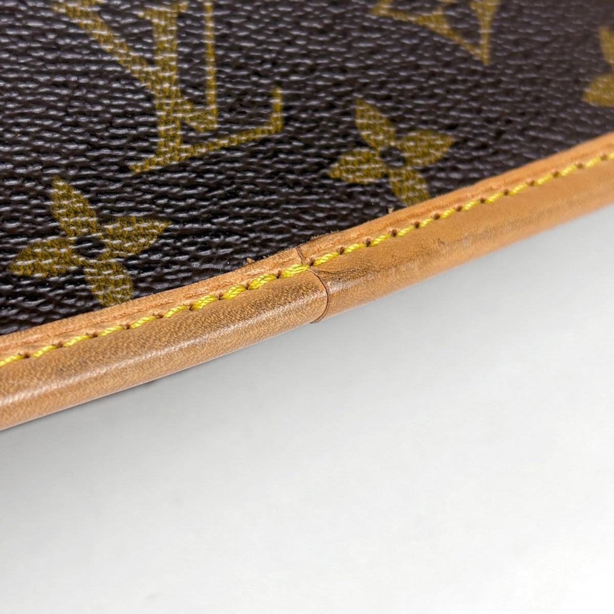 Louis Vuitton Monogram Brown Monogram Shoulder Bag (Pre-Owned)
