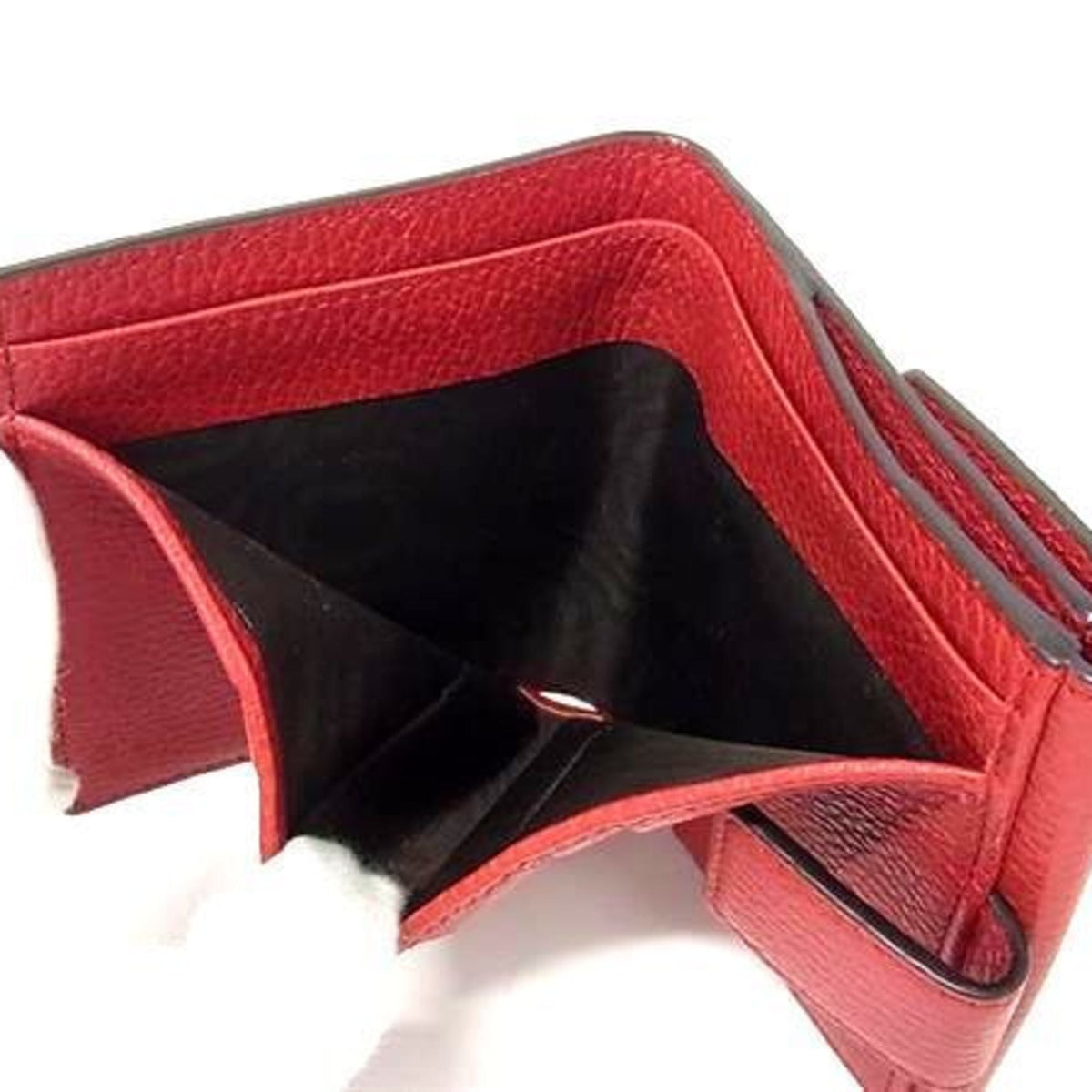 Gucci Red Color Leather Wallet (Bi-Fold) (Pre-Owned)