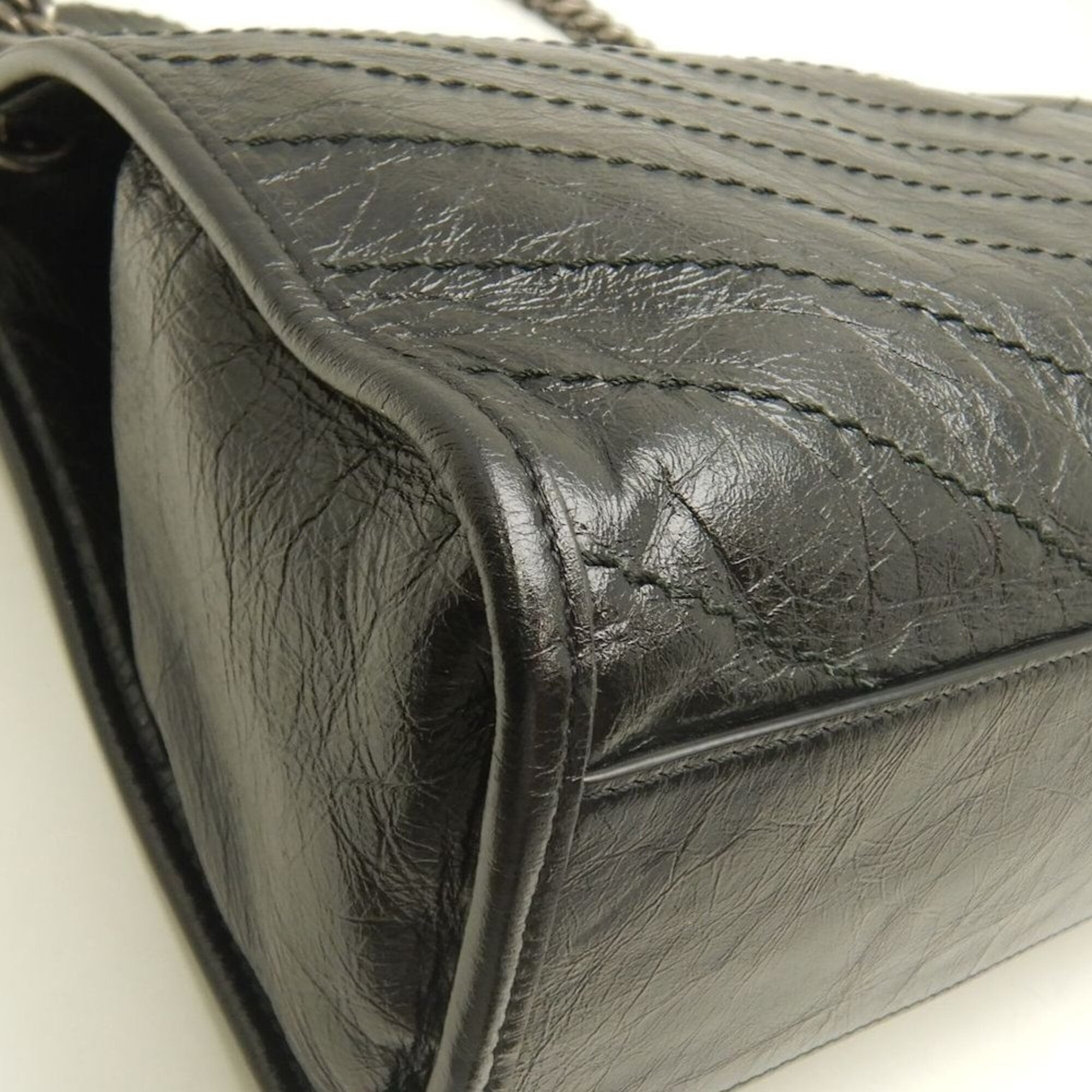 Saint Laurent Black Leather Shoulder Bag (Pre-Owned)