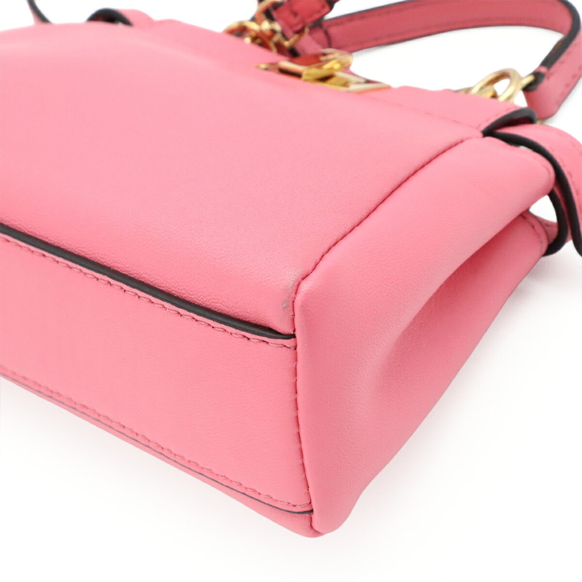Fendi Pink Leather Handbag Shoulder Bag (Pre-Owned)