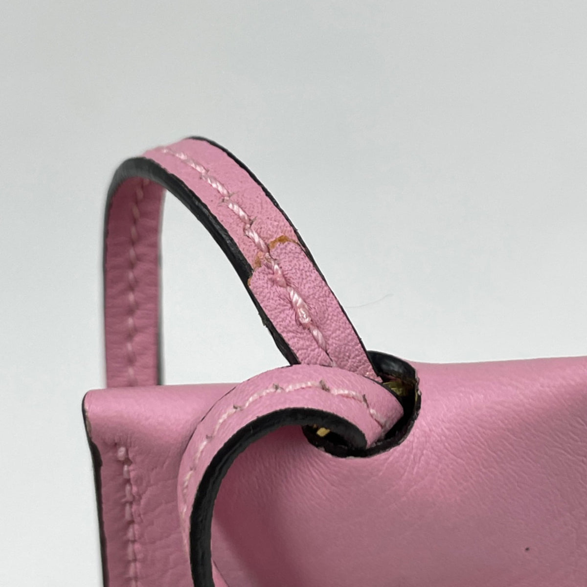 Gucci Beige Multi-Color Pink Coated Canvas Leather Shoulder Bag (Pre-Owned)