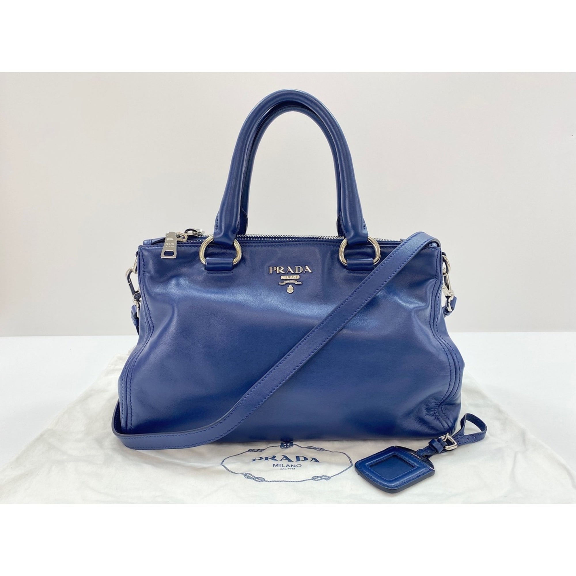 Prada Blue Handbag (Pre-Owned)