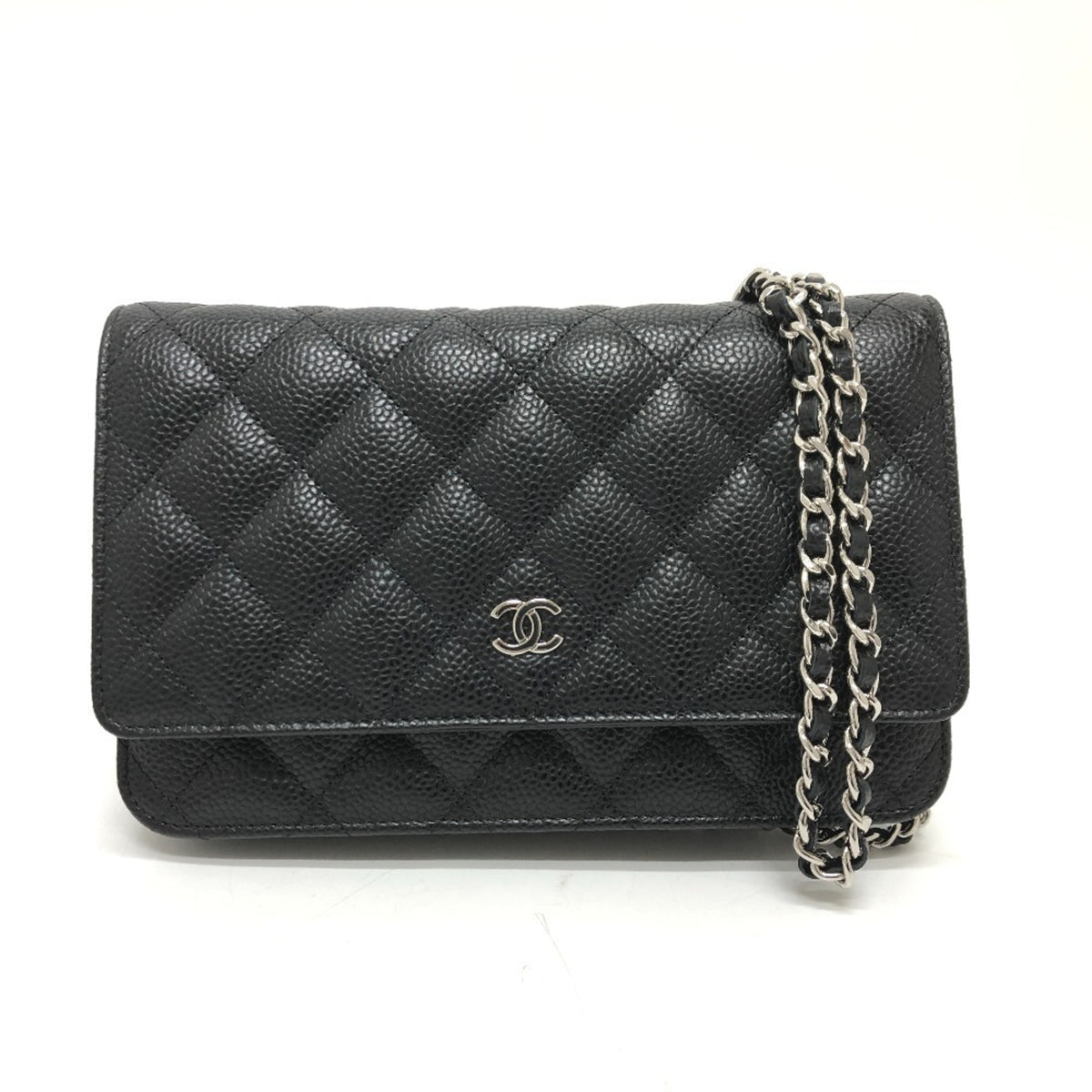 Chanel Black Caviar Leather Shoulder Bag (Pre-Owned)