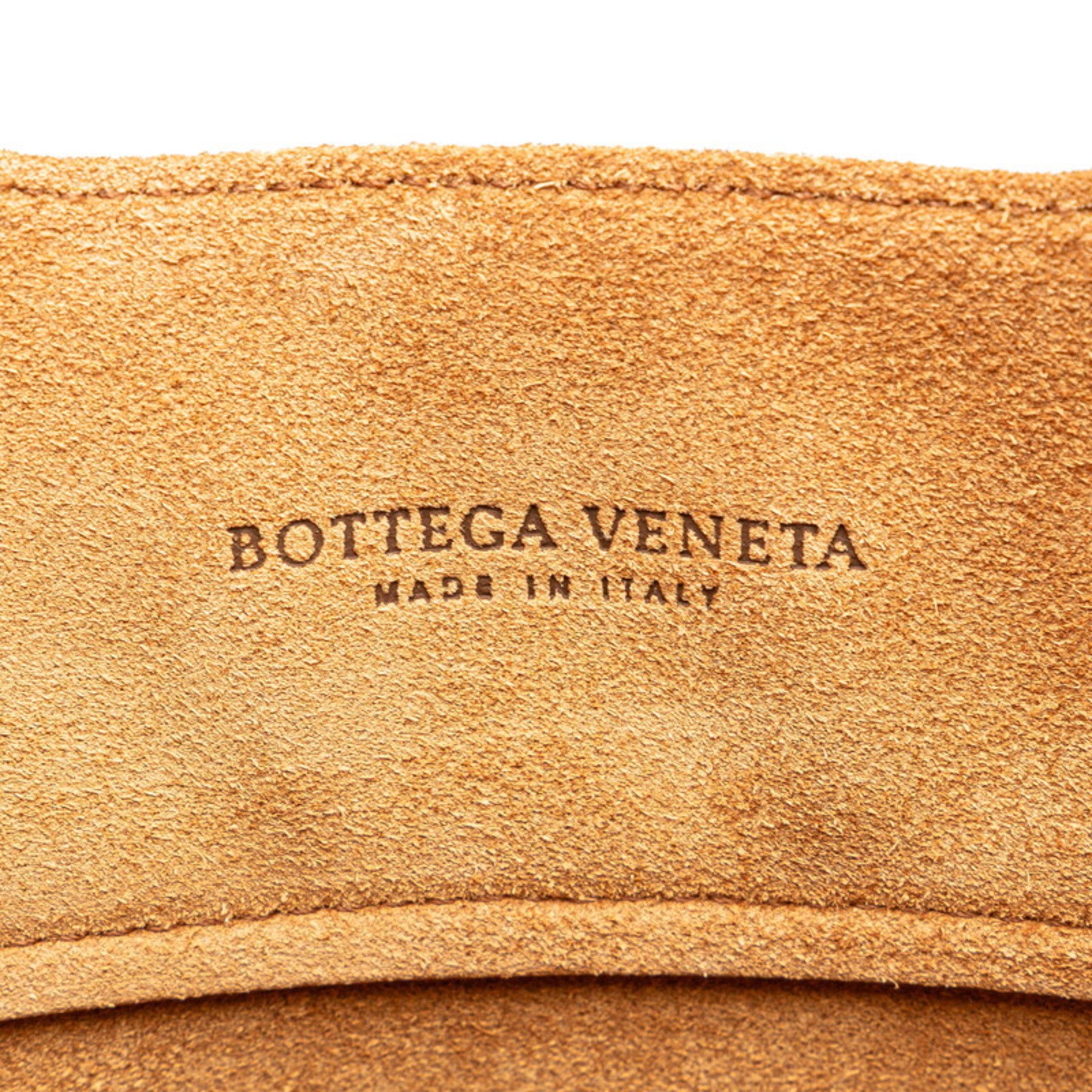Bottega Veneta White Leather Handbag (Pre-Owned)