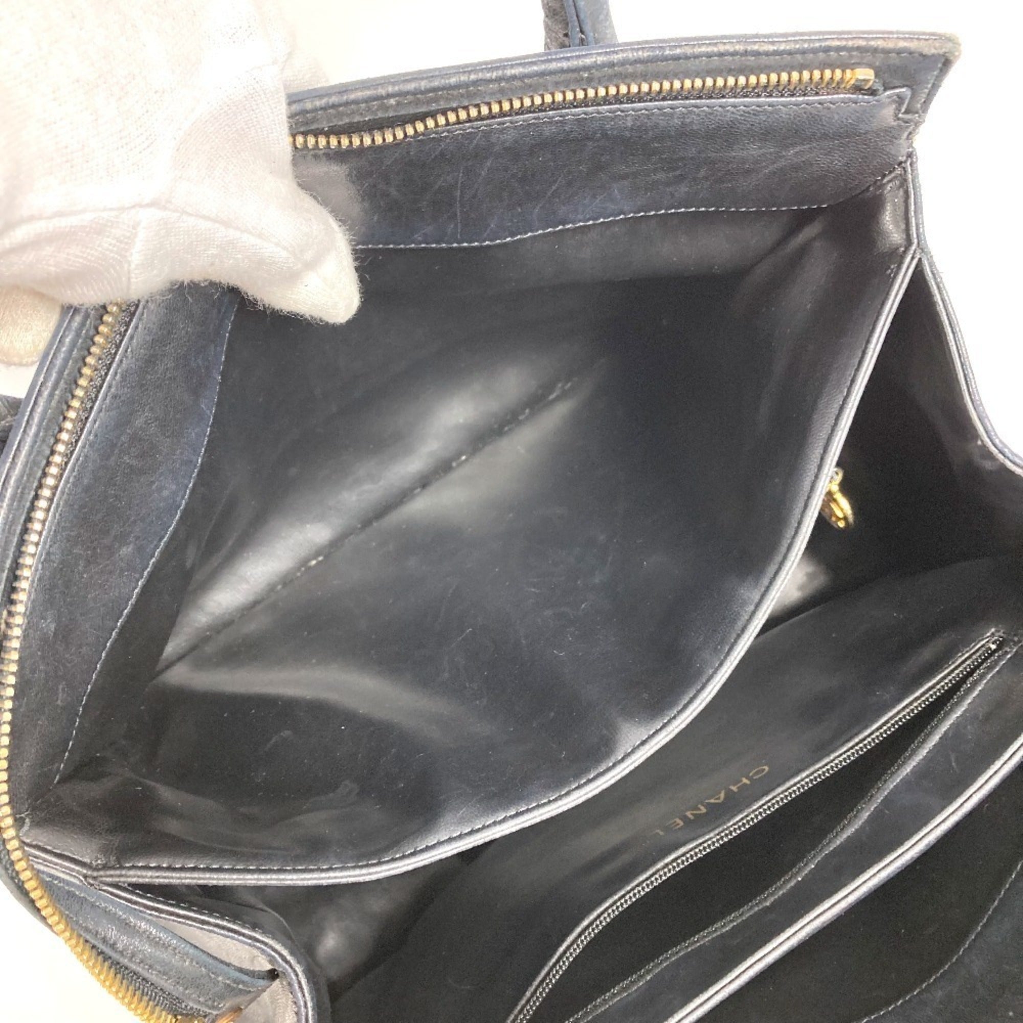 Chanel Black Leather Handbag Tote Bag (Pre-Owned)