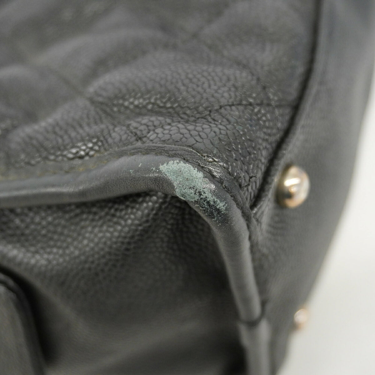 Chanel Black Grained Calfskin Shoulder Bag (Pre-Owned)