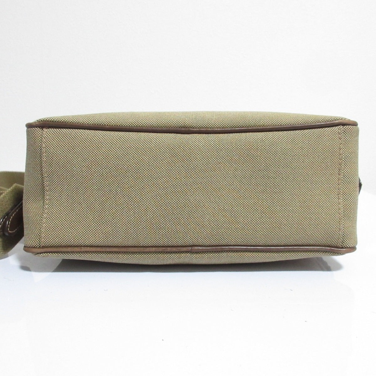 Prada Beige Shoulder Bag (Pre-Owned)