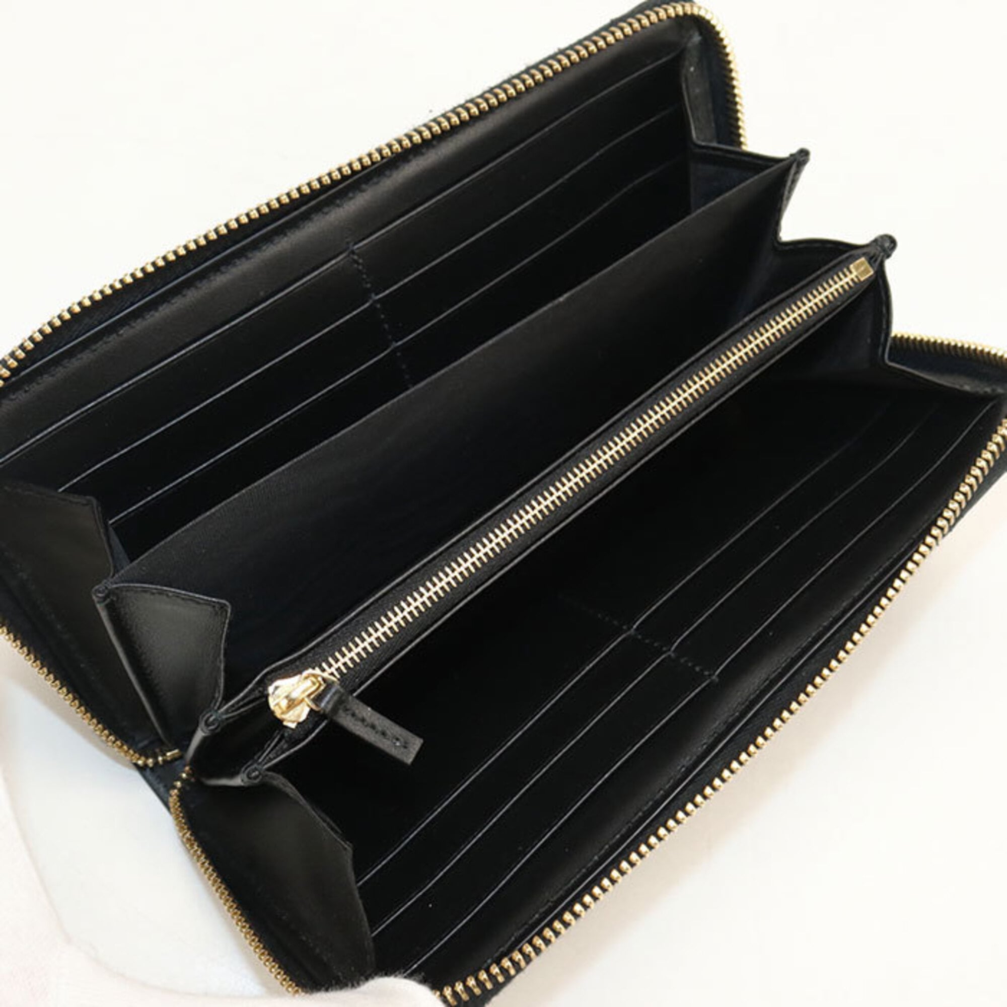 Gucci Black Leather Long Wallet (Bi-Fold) (Pre-Owned)