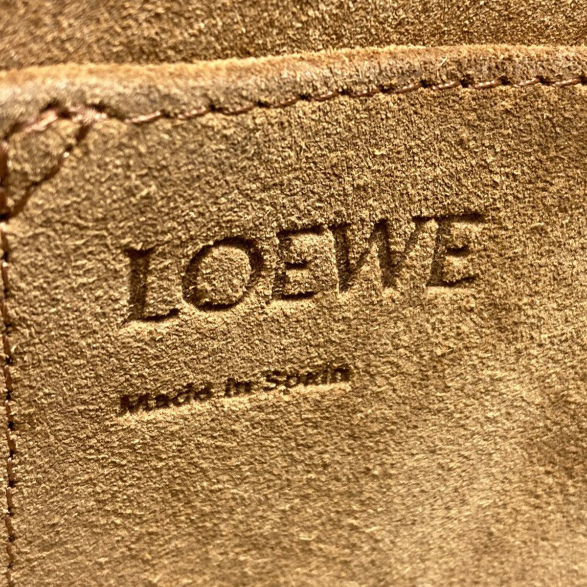 Loewe Brown Leather Shoulder Bag (Pre-Owned)