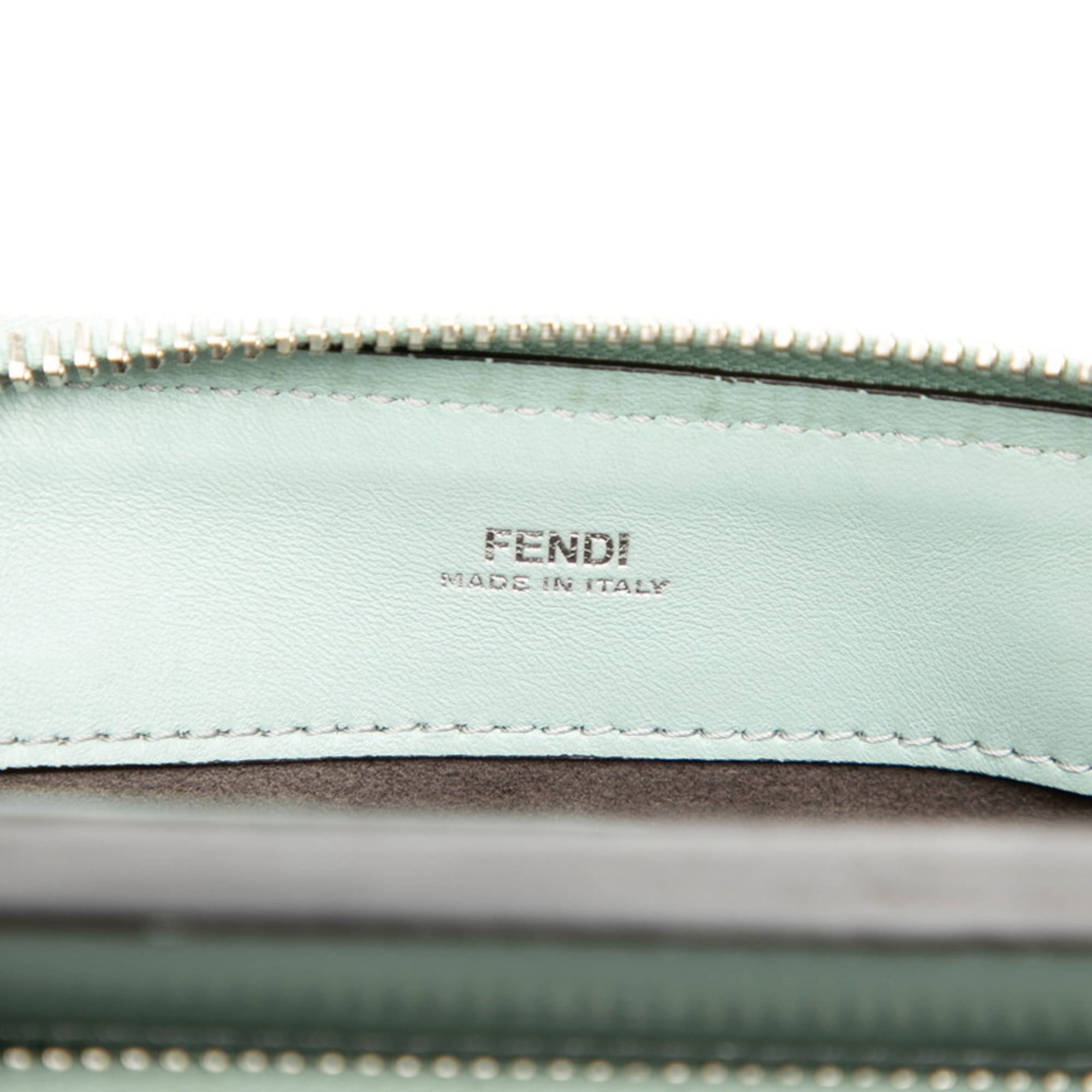 Fendi Light Blue Leather Shoulder Bag (Pre-Owned)