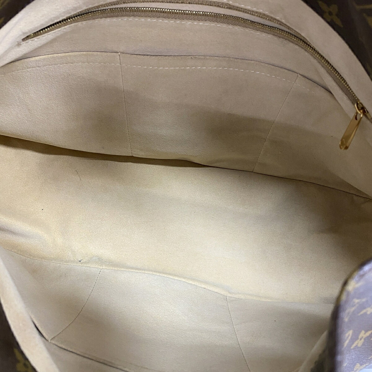 Louis Vuitton Brown Shoulder Bag (Pre-Owned)