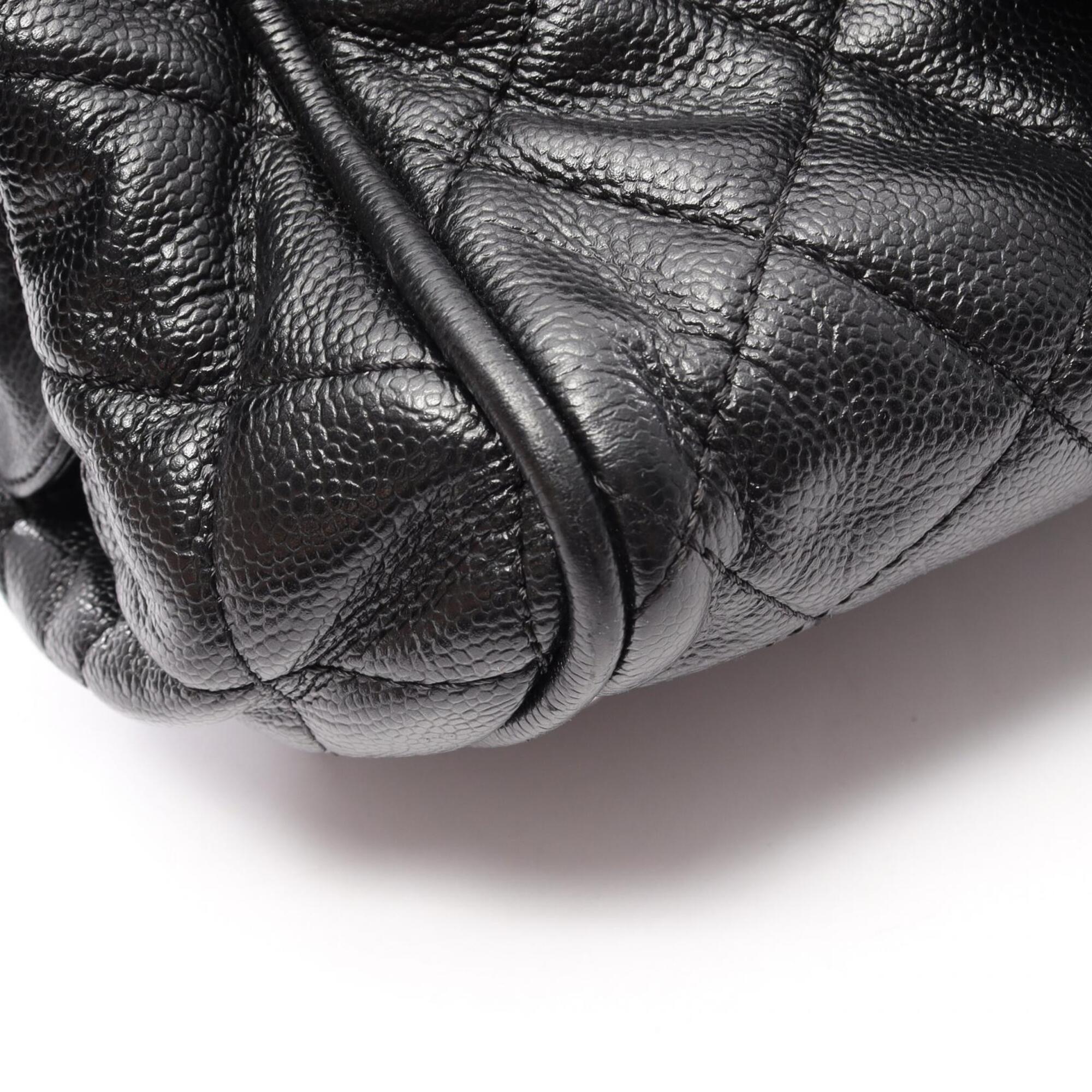 Chanel Black Grained Calfskin Handbag (Pre-Owned)