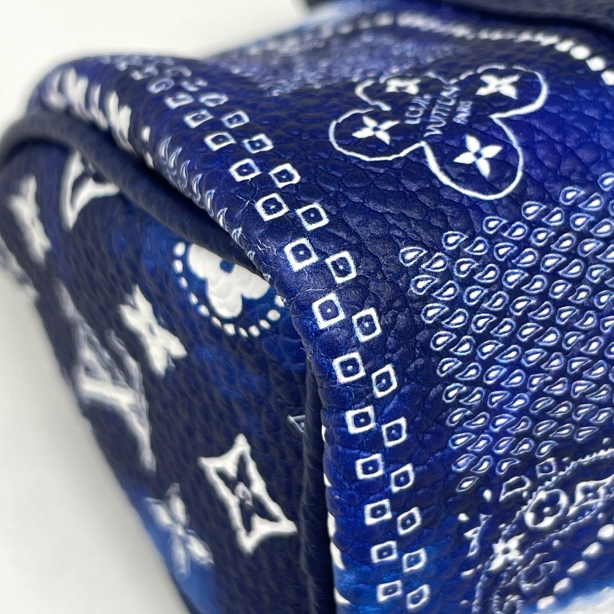Louis Vuitton Blue Monogram Pouch (Pre-Owned)