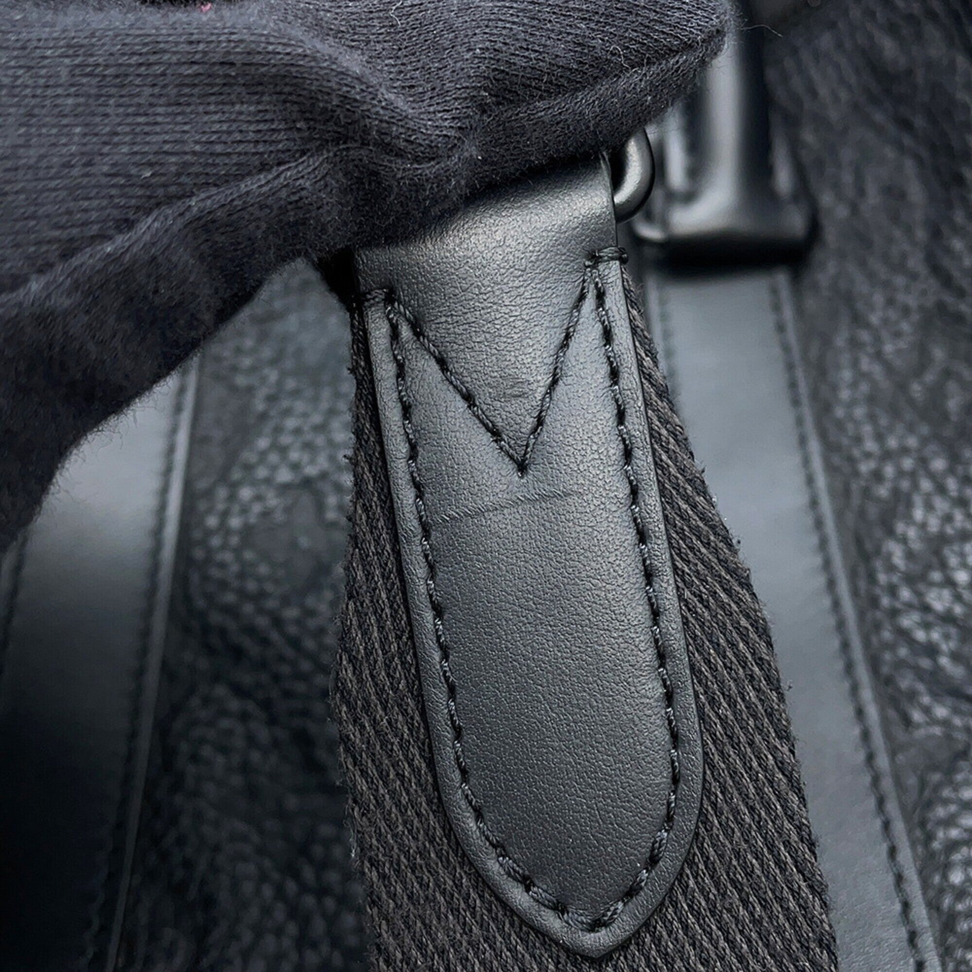 Louis Vuitton Monogram Black Monogram Noir Leather Handbag (Pre-Owned)