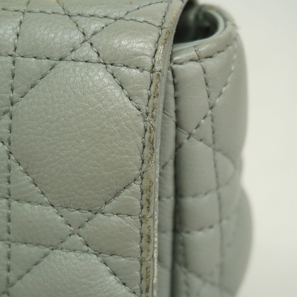 Christian Dior Gray Leather Shoulder Bag (Pre-Owned)