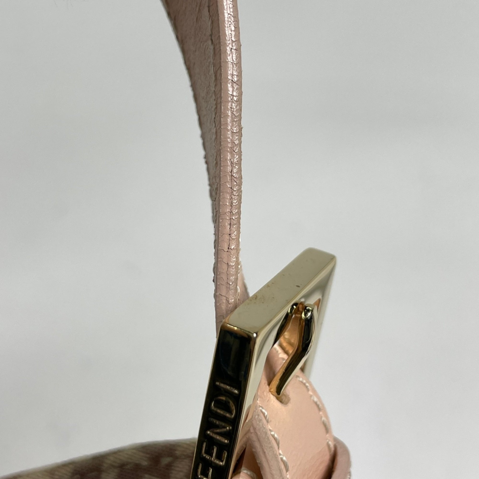 Fendi Pink Canvas Leather Shoulder Bag (Pre-Owned)
