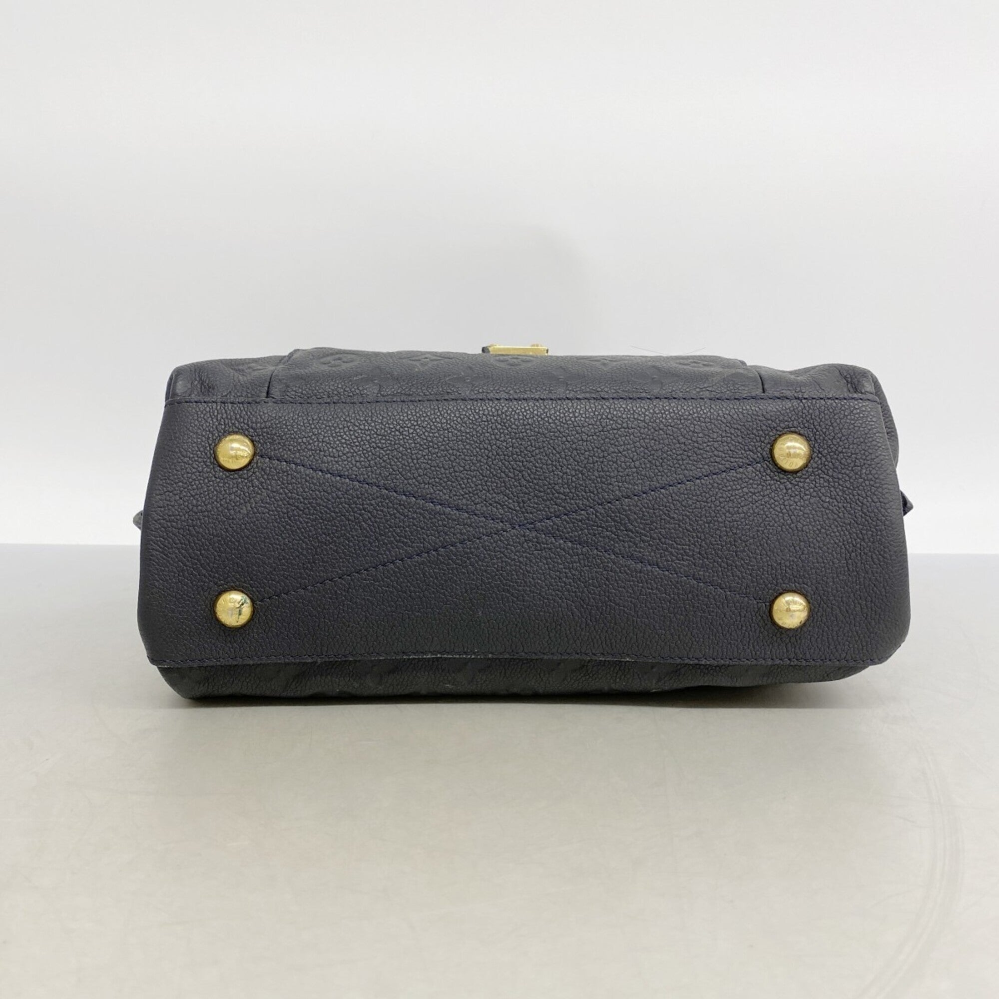 Louis Vuitton Noir Handbag (Pre-Owned)