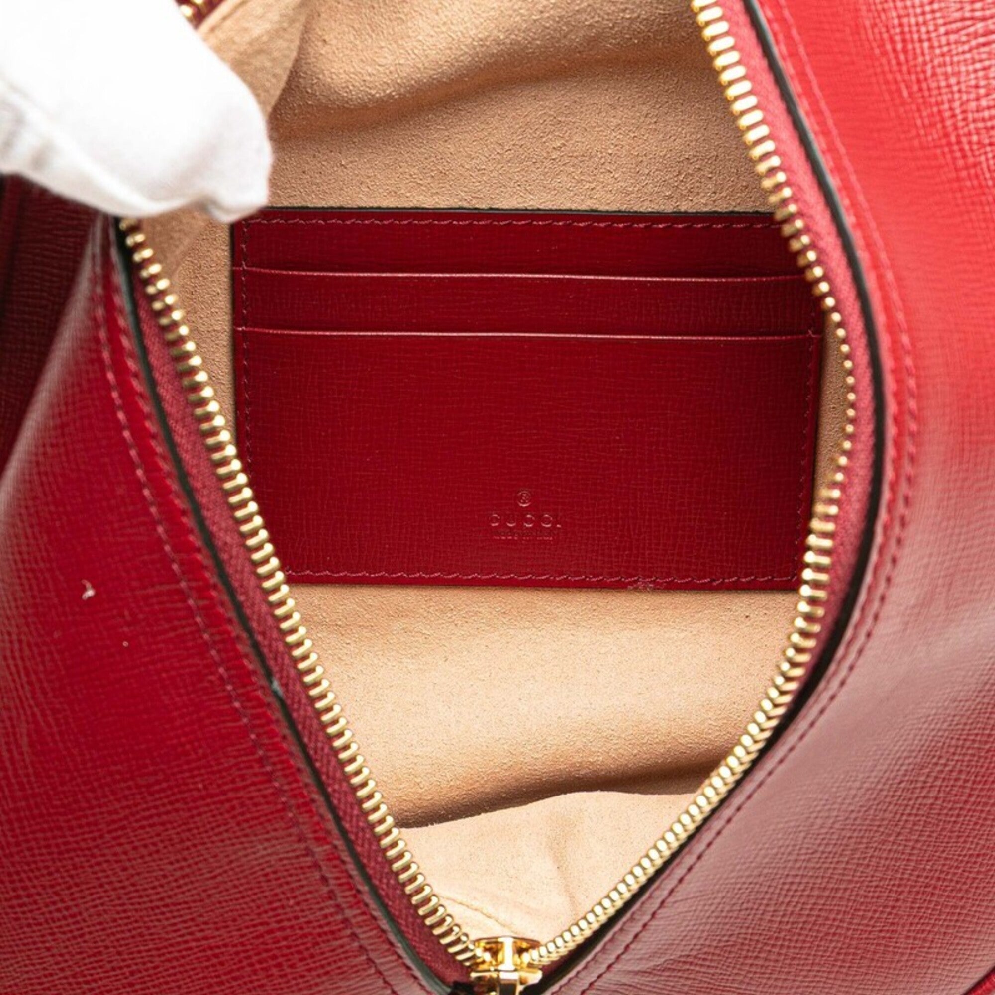 Gucci Red Color Leather Clutch Bag (Pre-Owned)