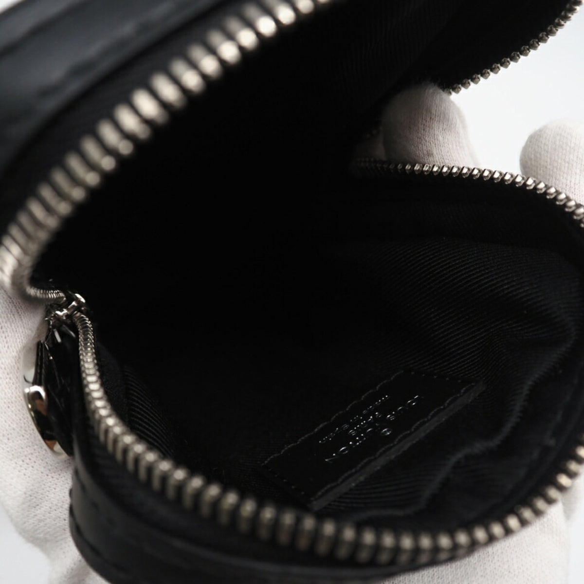 Louis Vuitton Black Yellow Leather Shoulder Bag (Pre-Owned)