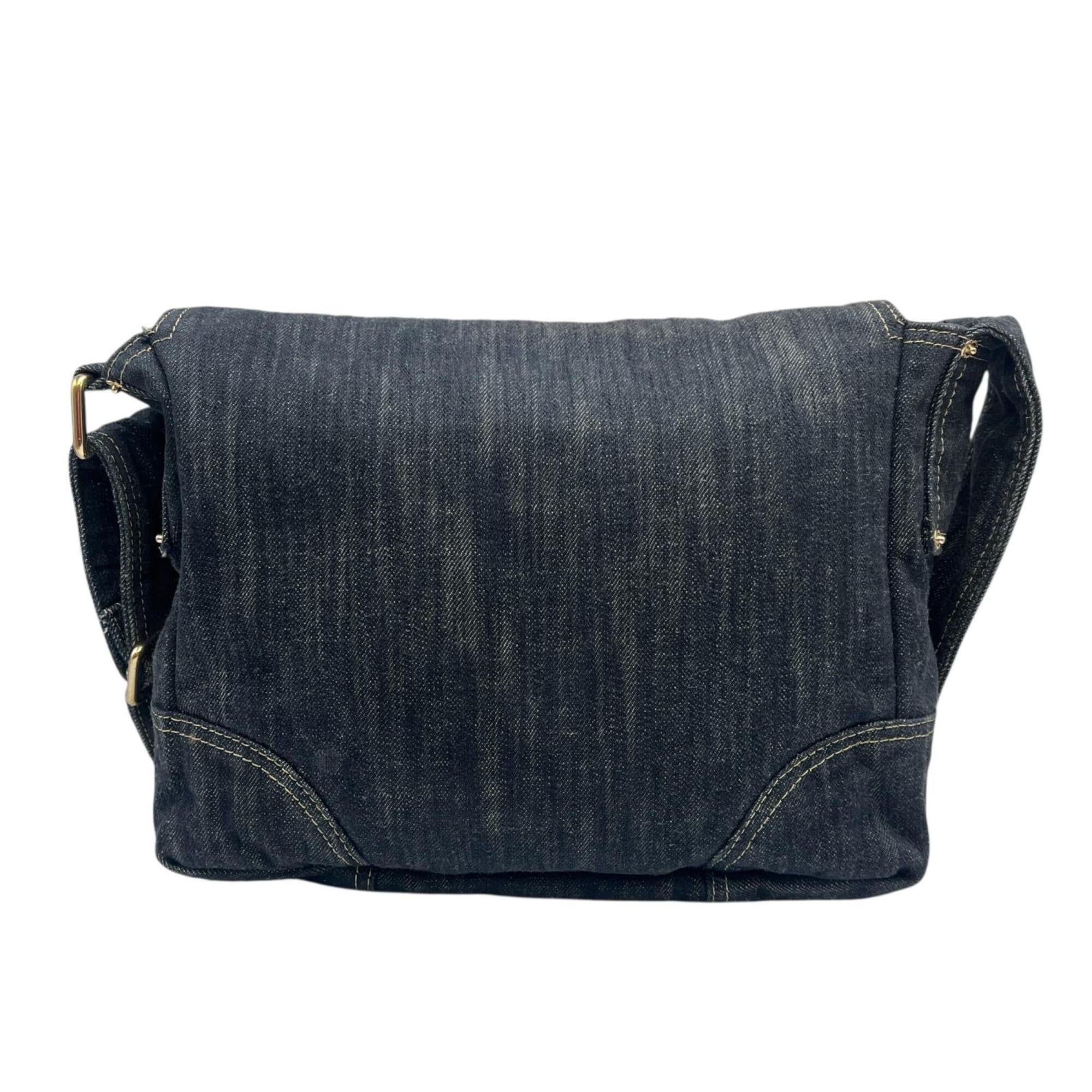 Chanel Denim Messenger Bag Shoulder Bag (Pre-Owned)