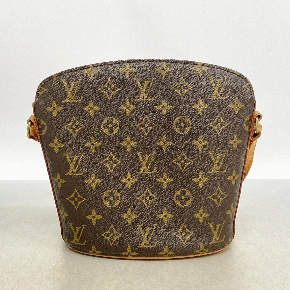 Louis Vuitton Brown Shoulder Bag (Pre-Owned)