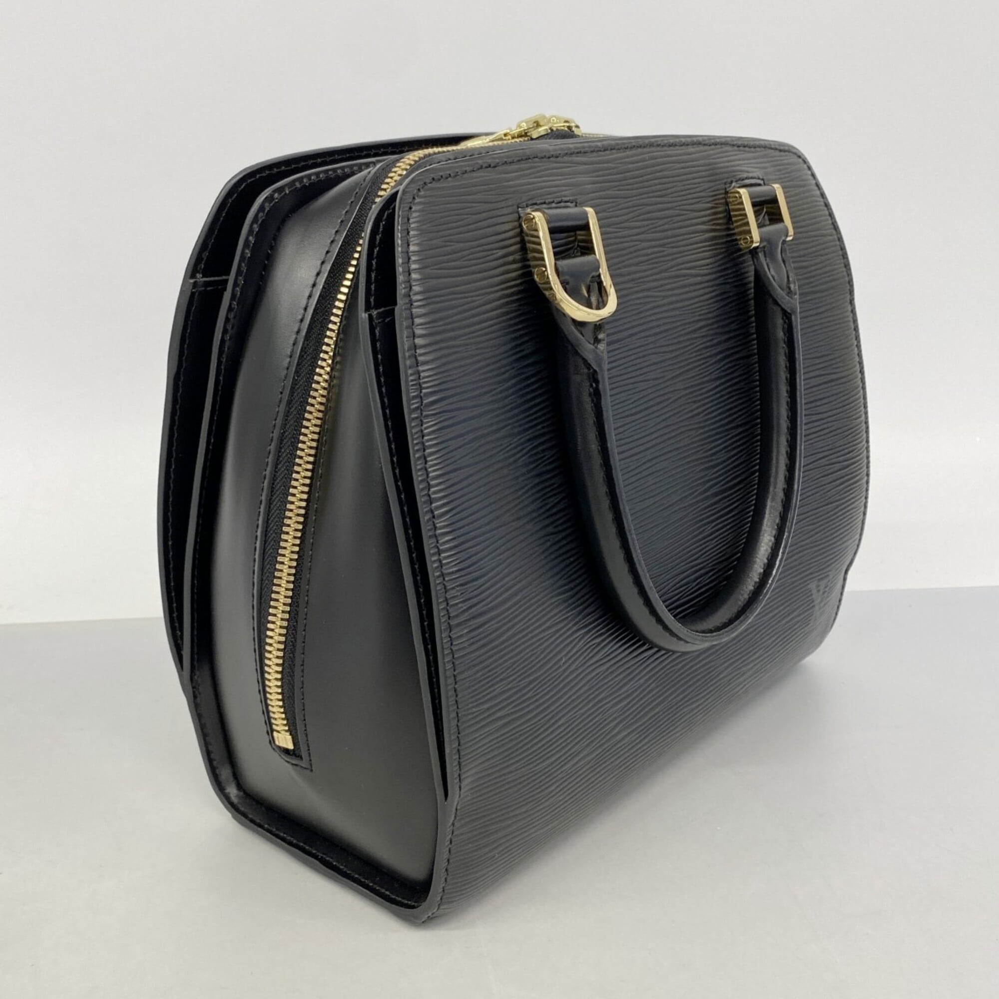 Louis Vuitton Noir Handbag (Pre-Owned)