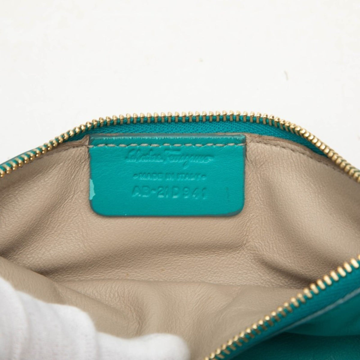 Salvatore Ferragamo Blue Leather Handbag Pouch Shoulder Bag (Pre-Owned)