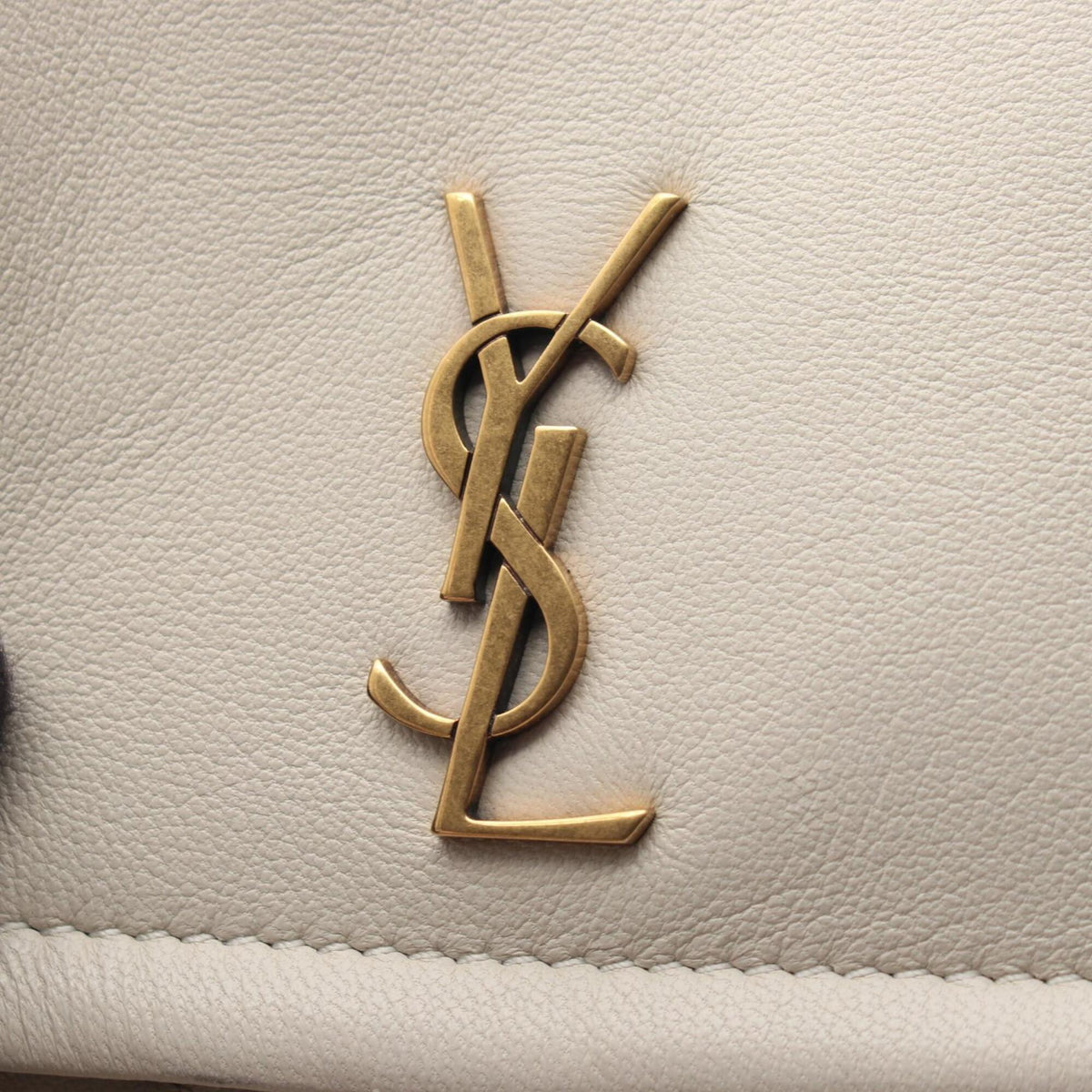 Saint Laurent Ivory Leather Handbag Shoulder Bag (Pre-Owned)