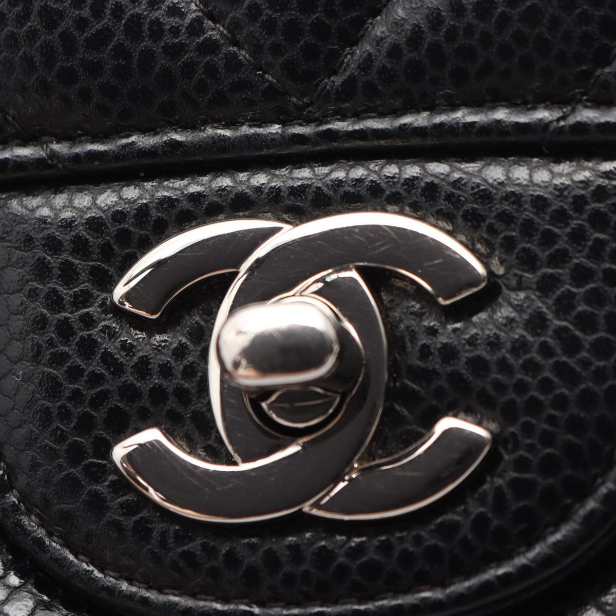 Chanel Black Grained Calfskin Handbag Shoulder Bag (Pre-Owned)