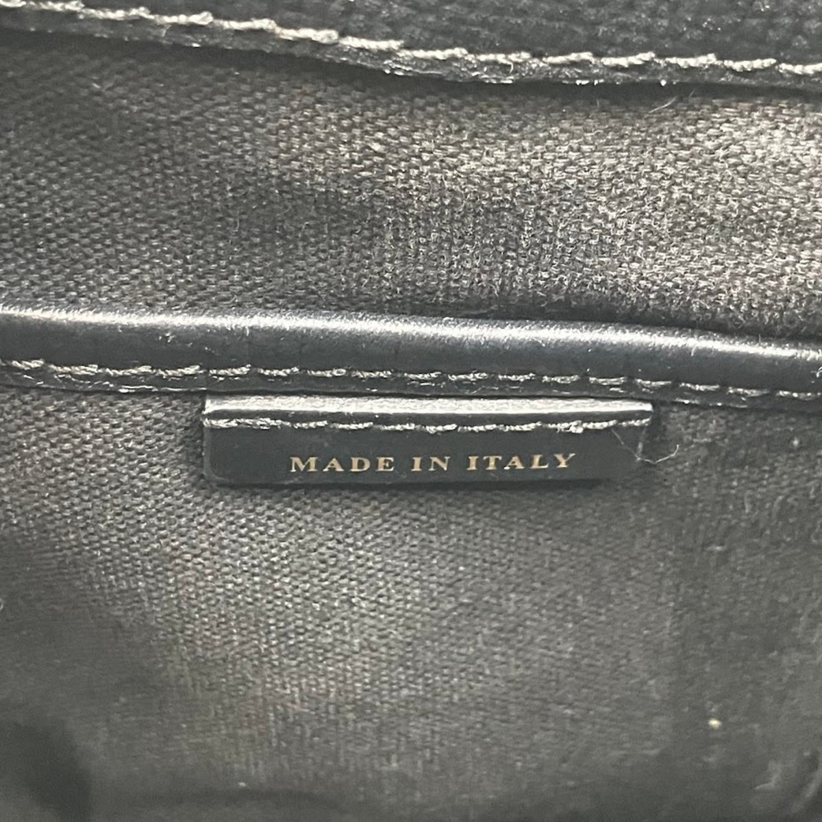 Burberry Black Leather Handbag (Pre-Owned)