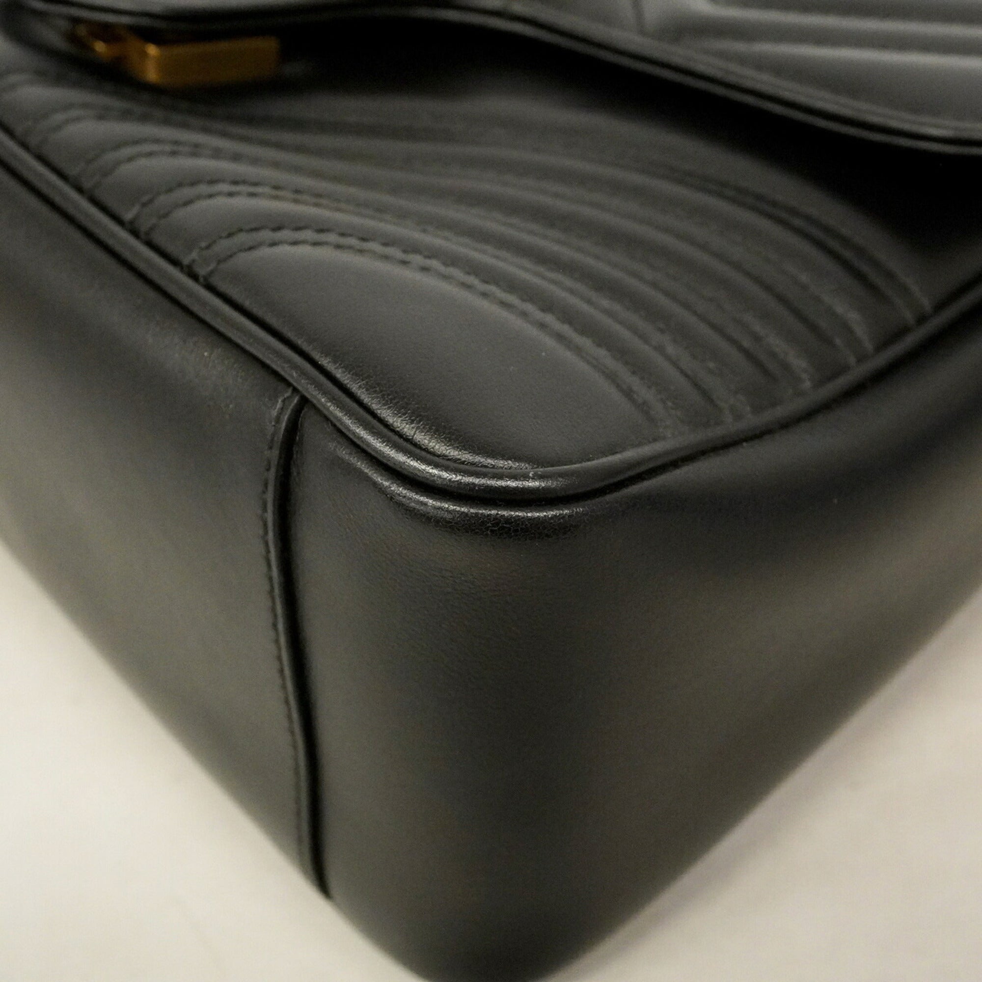 Gucci Black Leather Handbag (Pre-Owned)