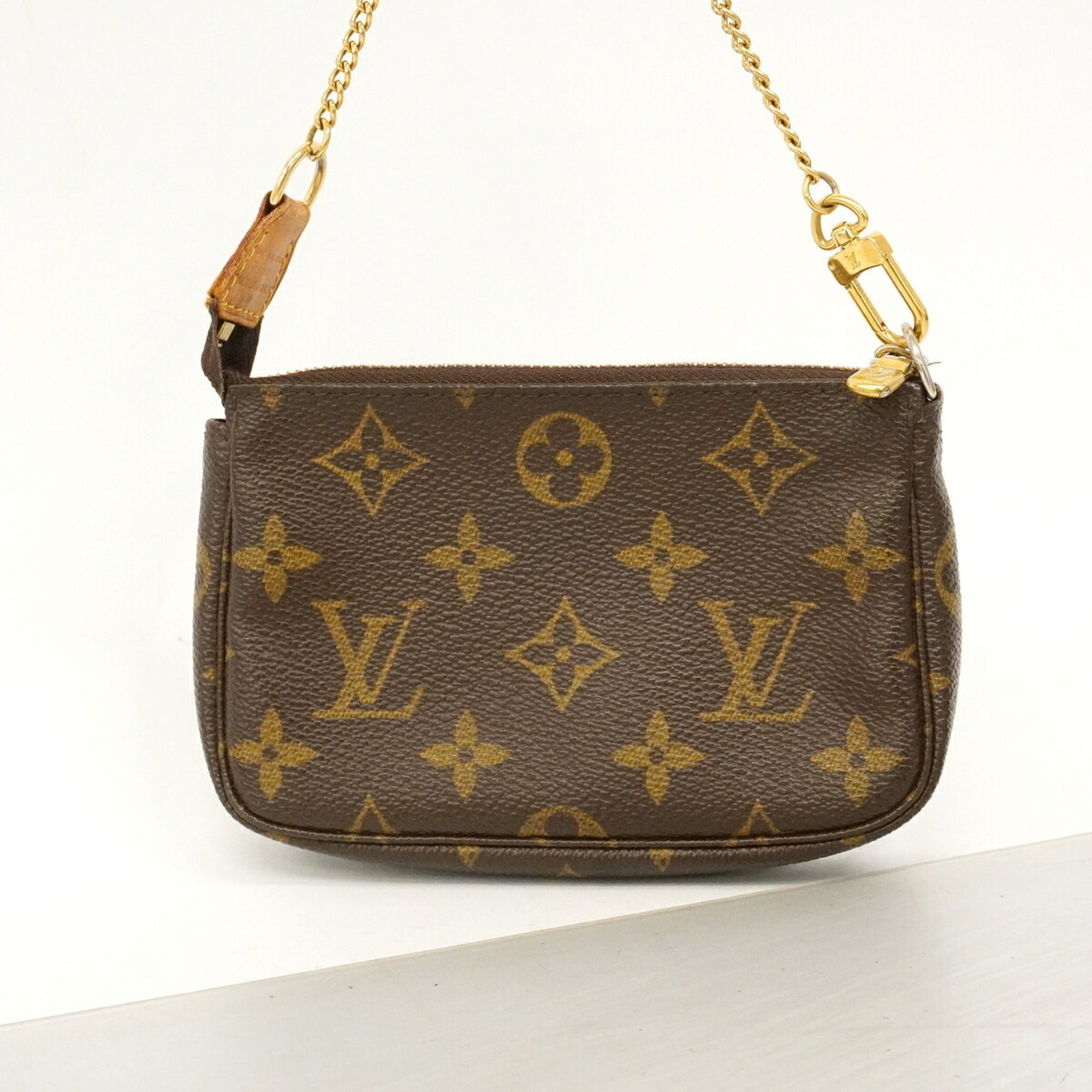 Louis Vuitton Brown Pouch (Pre-Owned)
