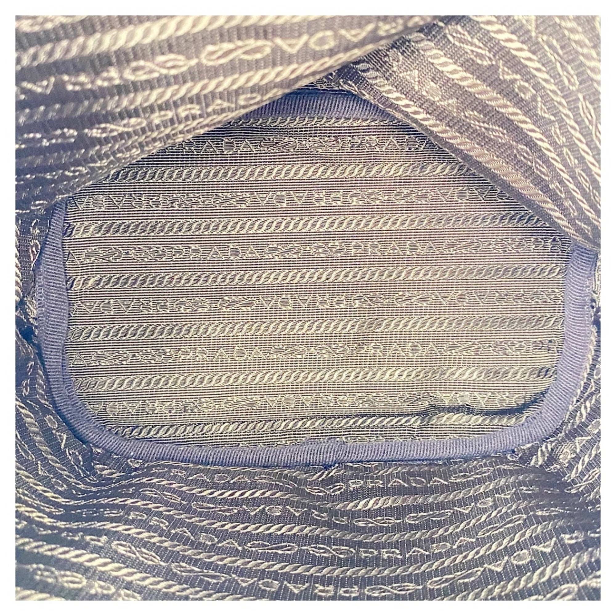 Prada Beige Handbag (Pre-Owned)